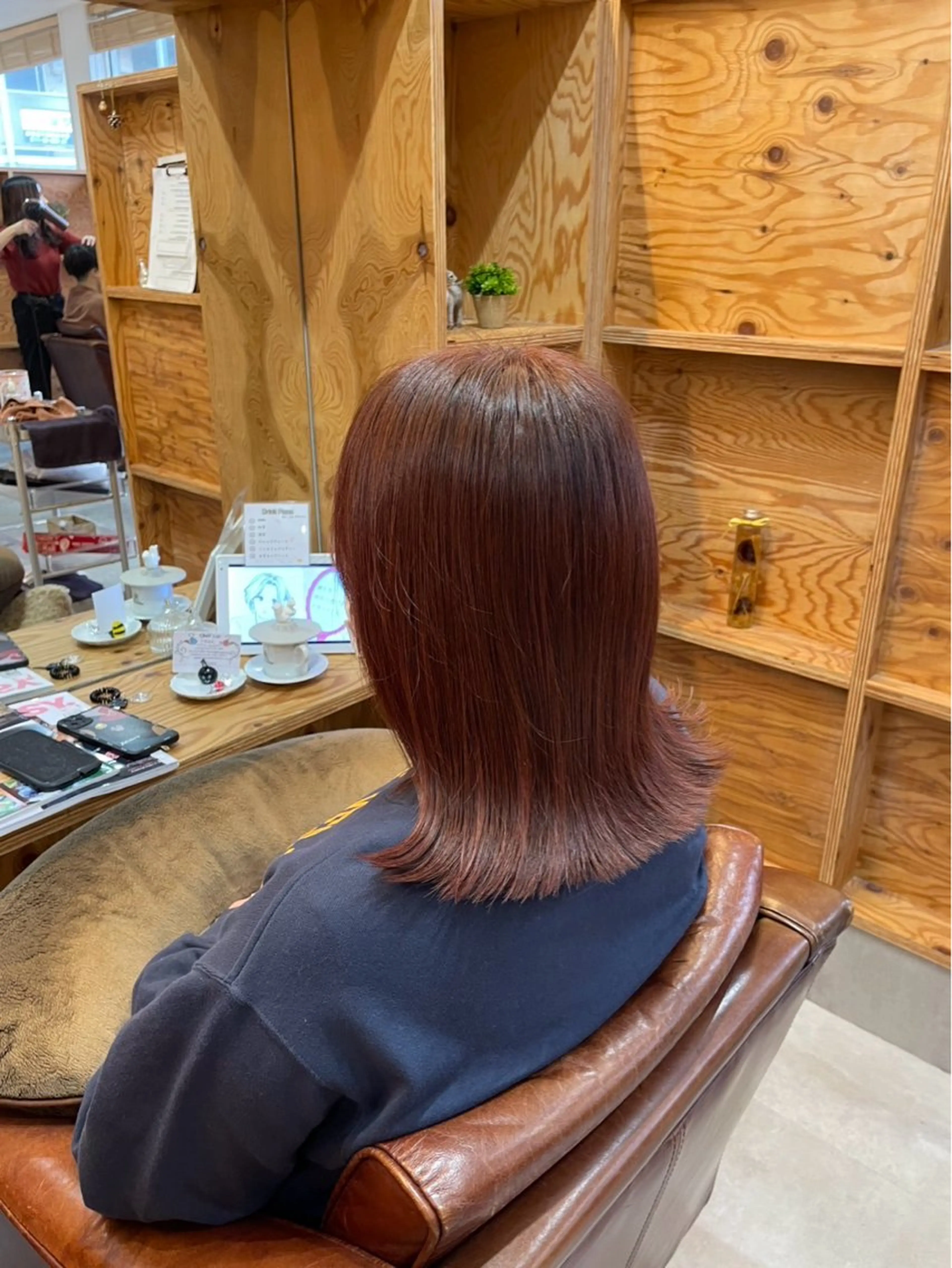 ミディアム adorable 須佐双葉のヘアスタイル