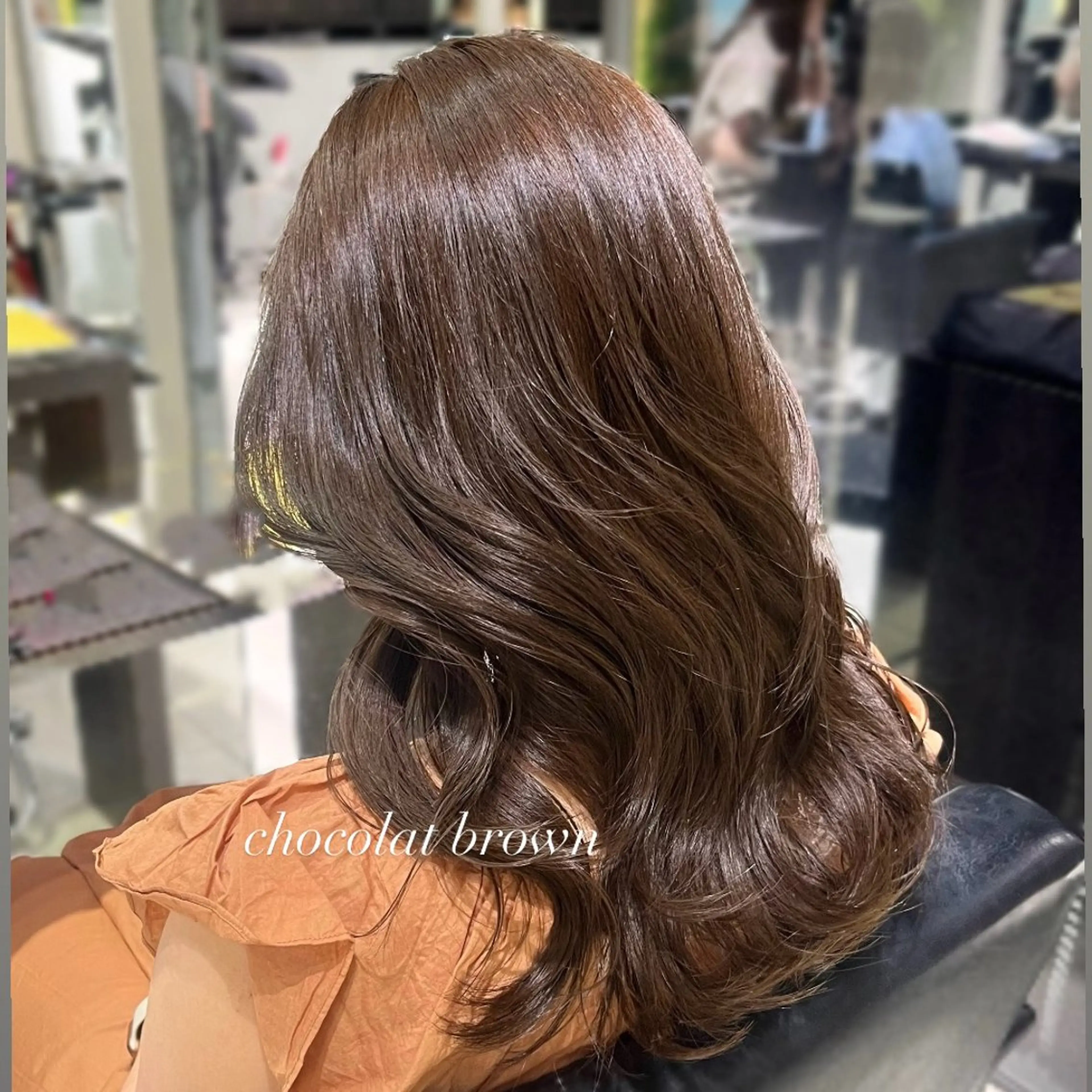 セミロング レイヤー×艶髪🤎. 𝜗𝜚hitomiのヘアスタイル