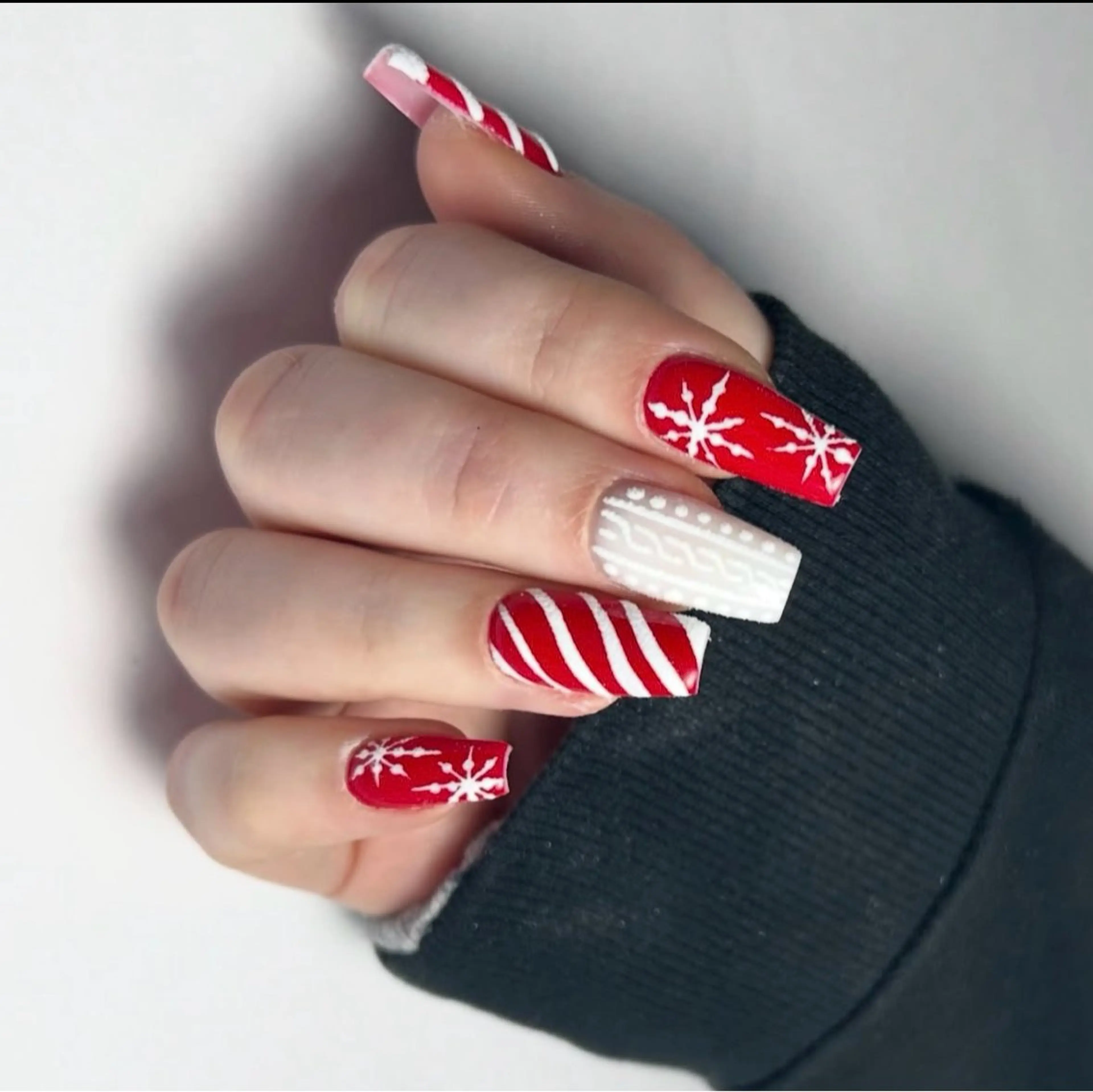 ネイル アートネイル 長さ出し ジェルネイル マグネットネイル ニュアンスネイル なな_ CloudyChanのネイルデザイン