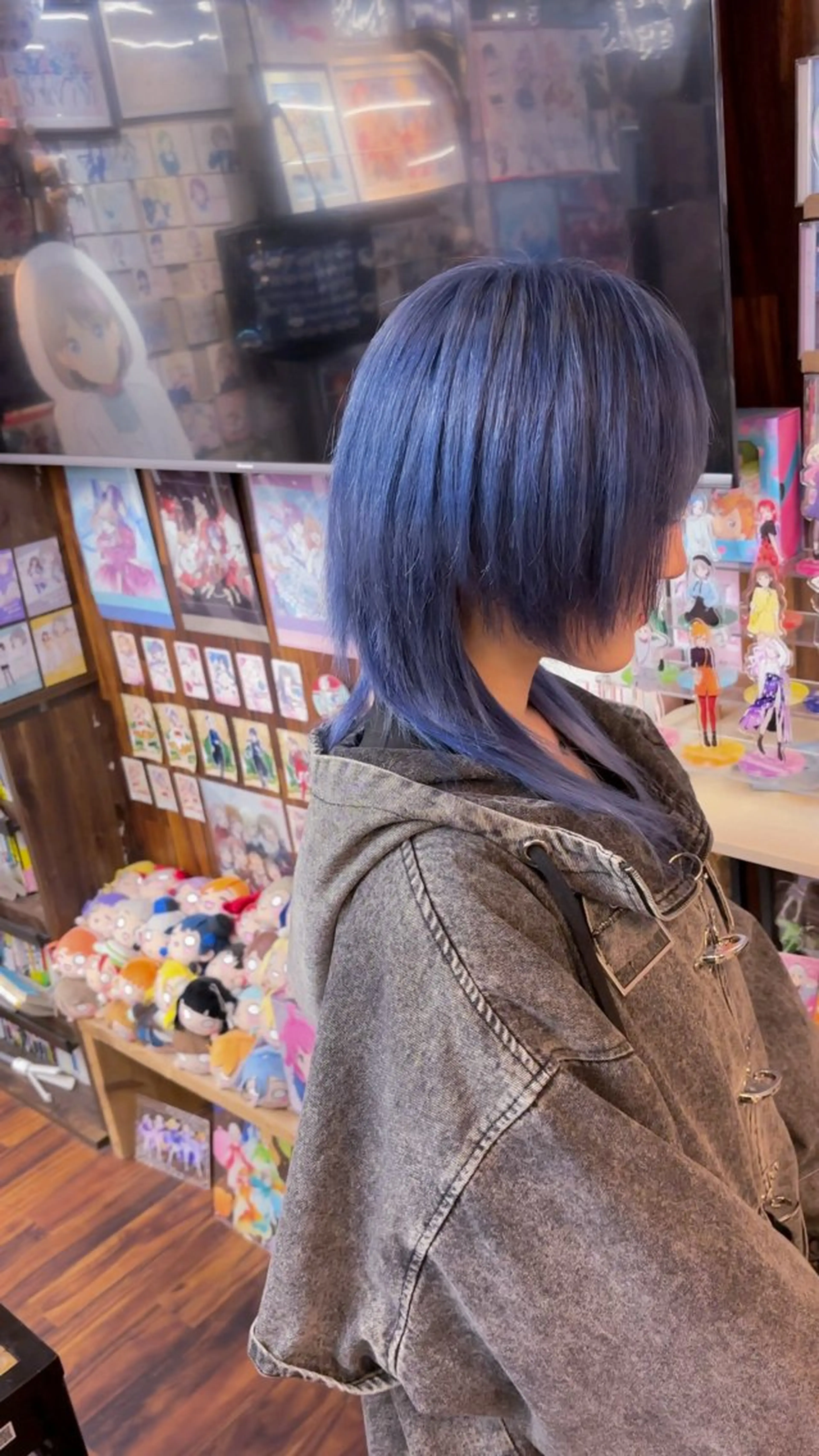 カット＋ケアブリーチ＋ケアカラー＋毛髪補修トリートメントの写真