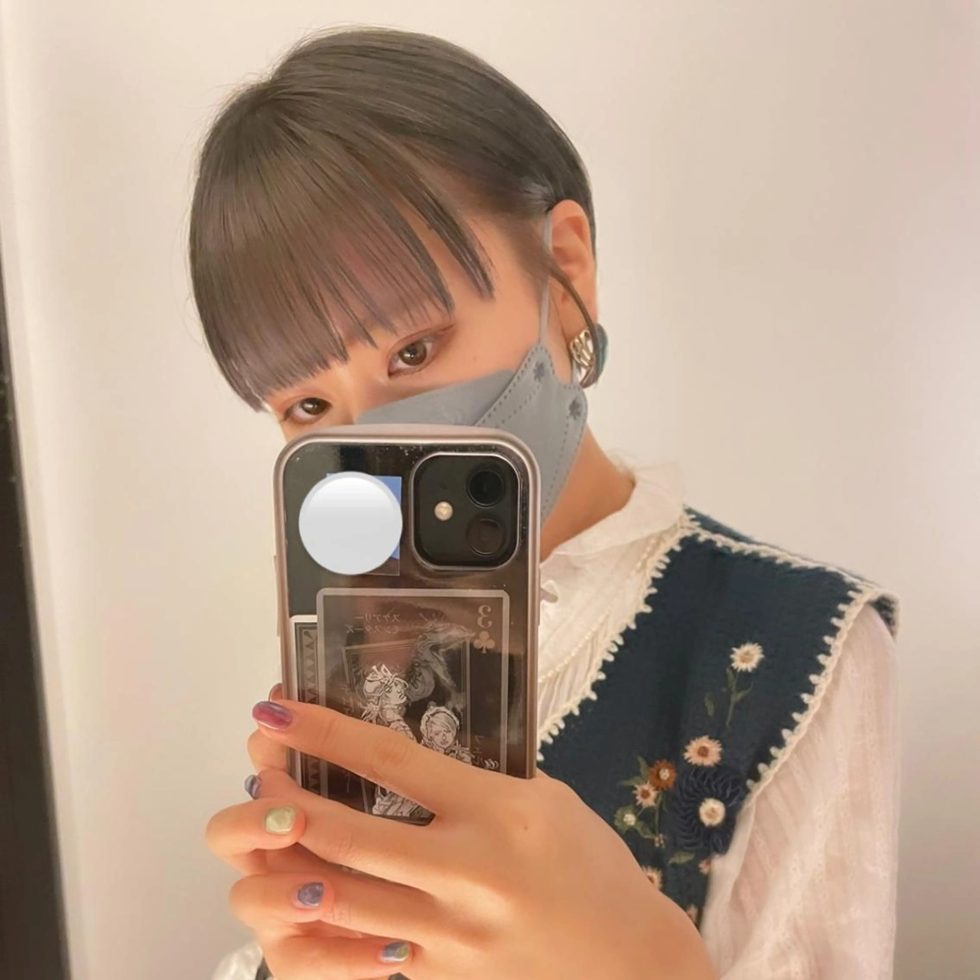 ショート カラー ネイビーカラー ショート/ブリーチ mizuki🐋のヘアスタイル