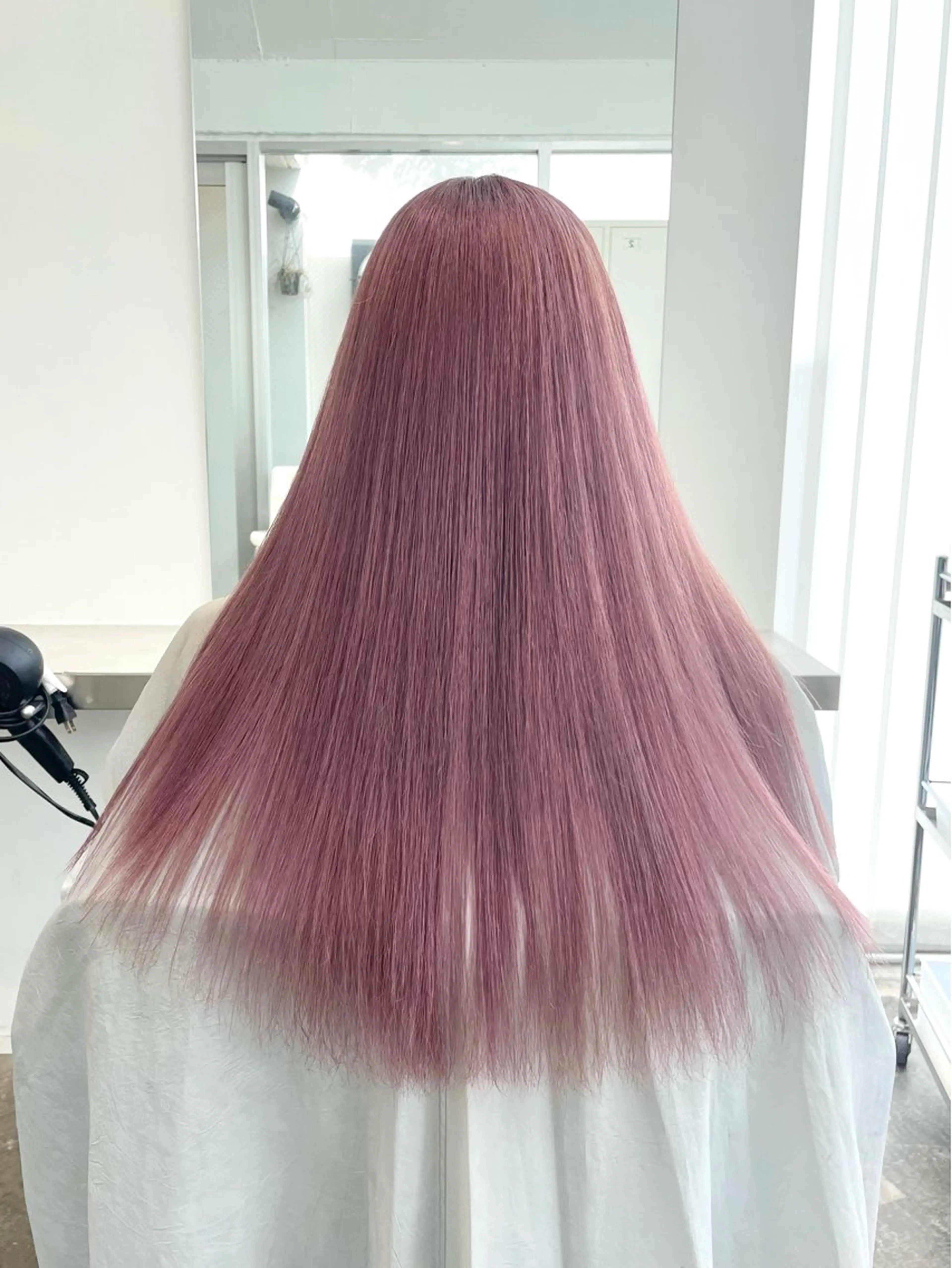 カラー TORA🐯 /XENA表参道のヘアスタイル