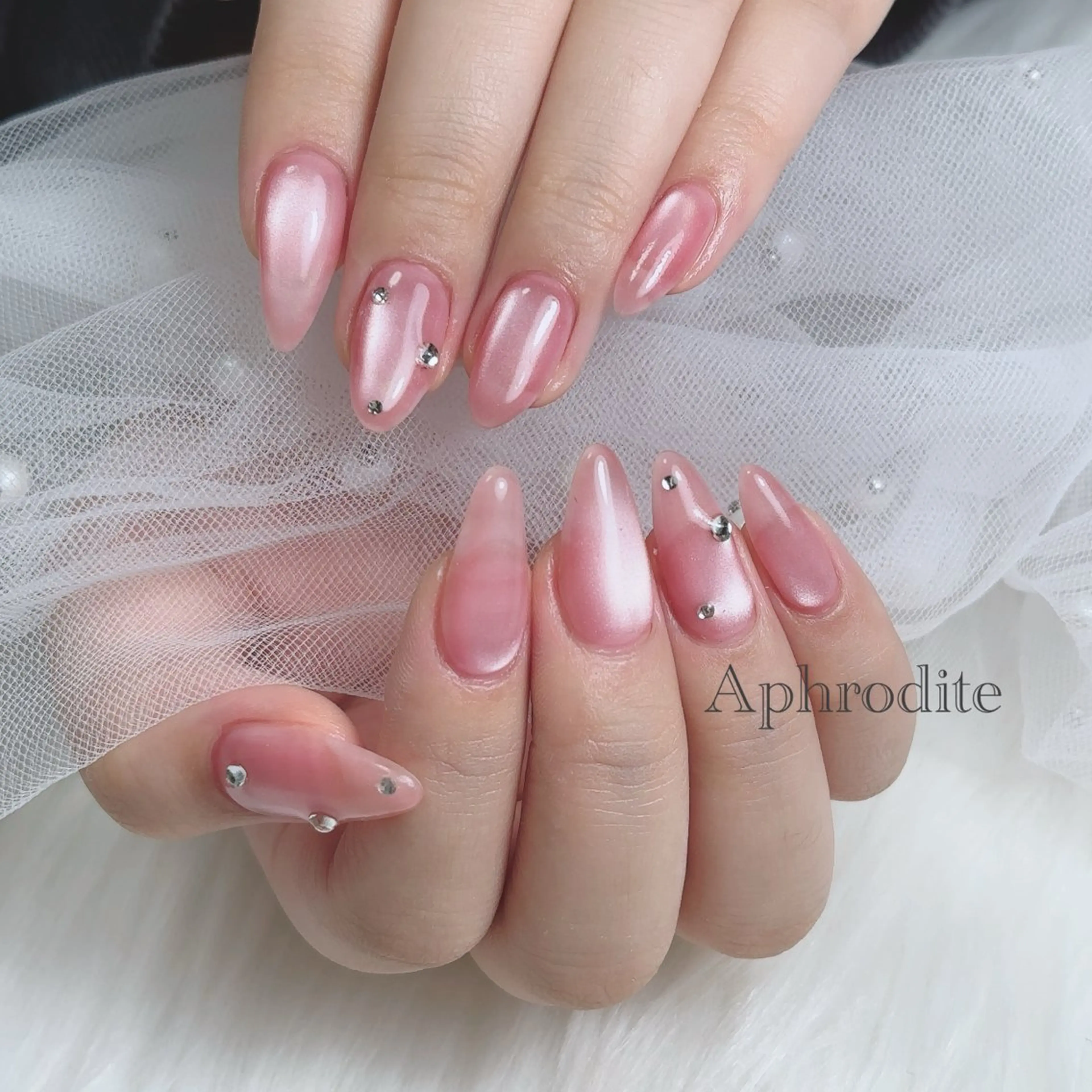 ネイル Aphrodite パラジェル認定サロンのネイルデザイン