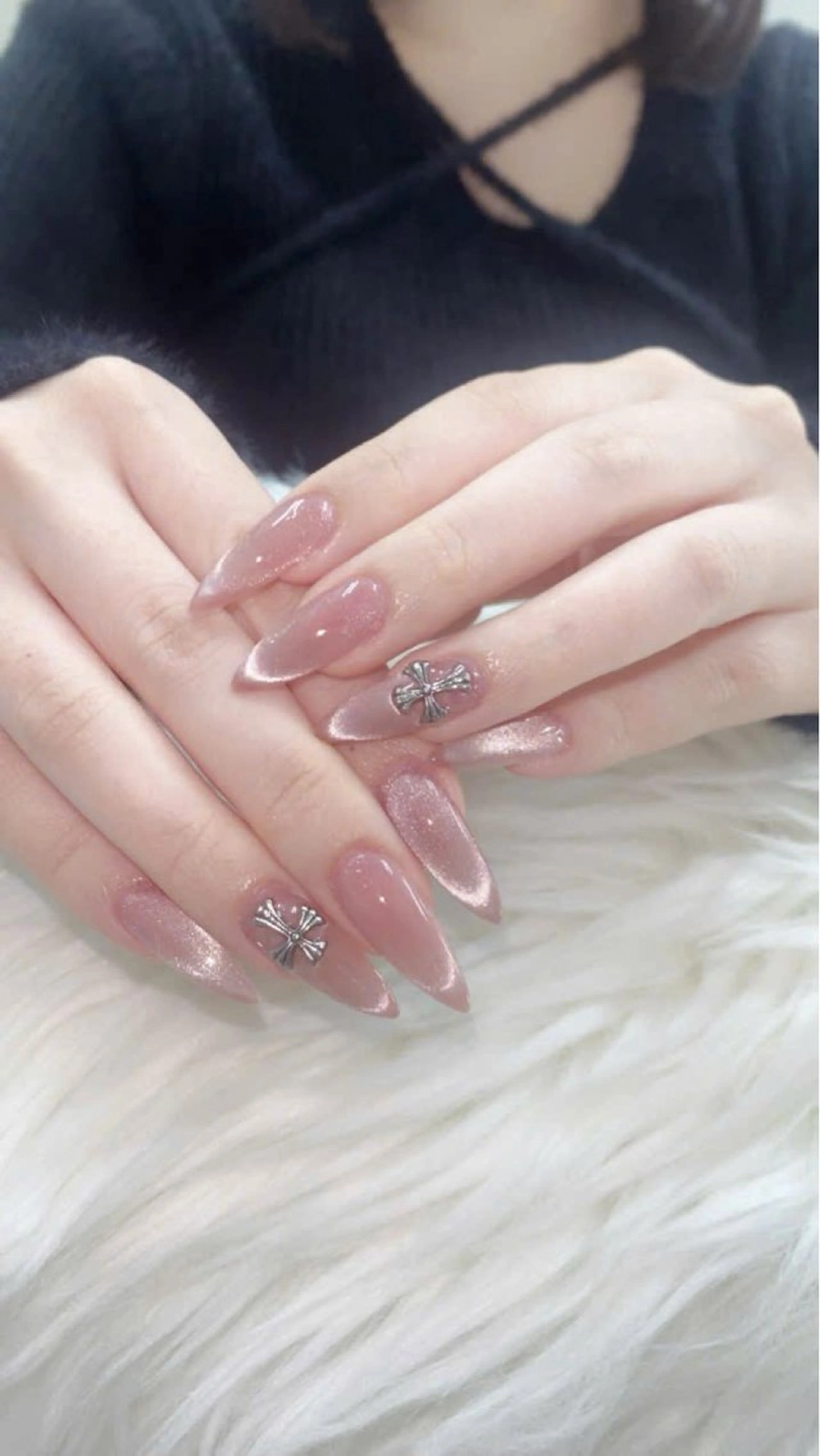 ネイル フレンチネイル 韓国ネイル マグネットネイル ニュアンスネイル オフィスネイル ハンドネイル Mlan Nailのネイルデザイン