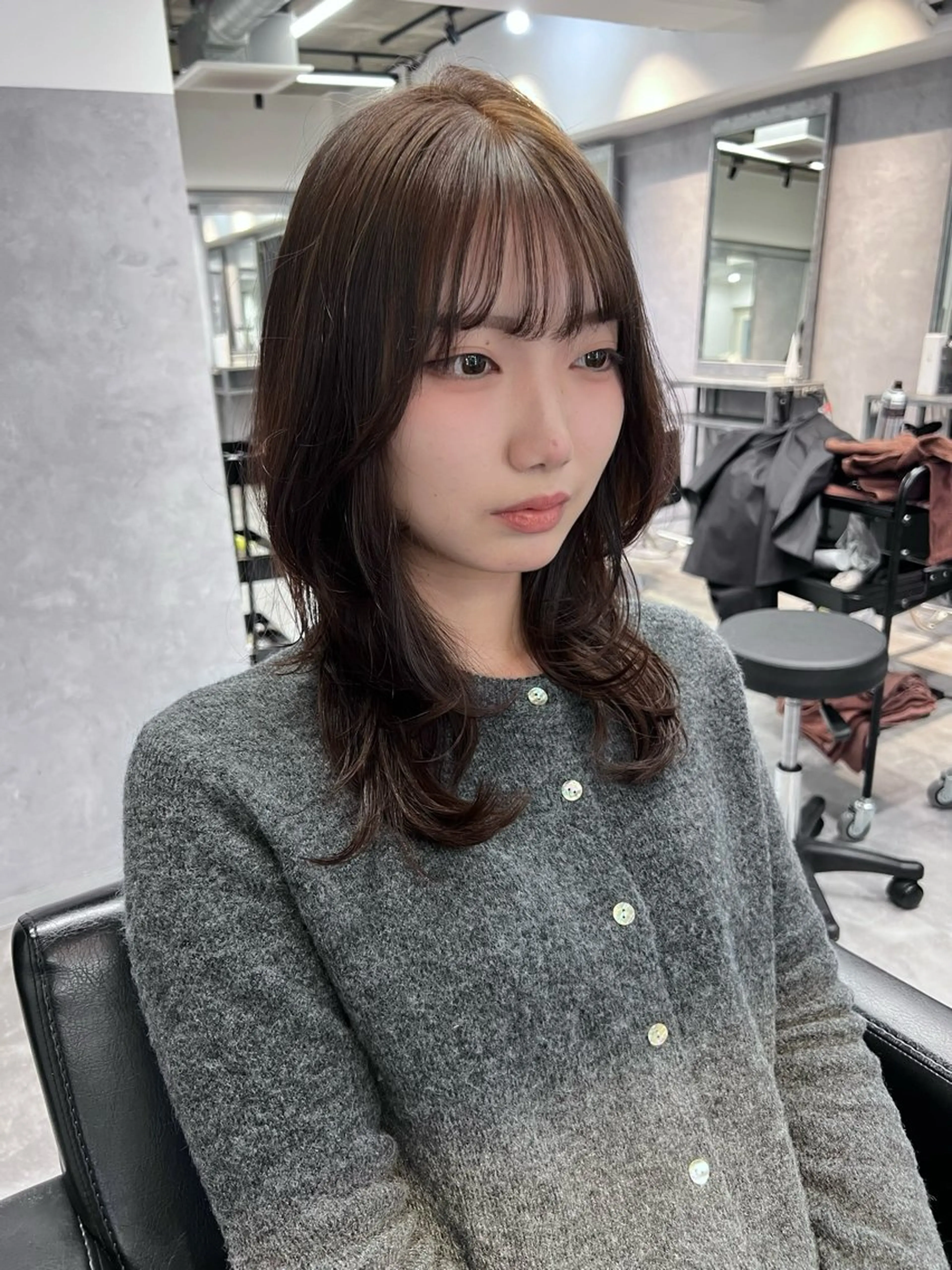 セミロング カラー 黒髪 ブリーチ 透明感カラー 顔周りカット レイヤーカット カット ヘアカラー TOMONA👑 GiseL梅田店のヘアスタイル