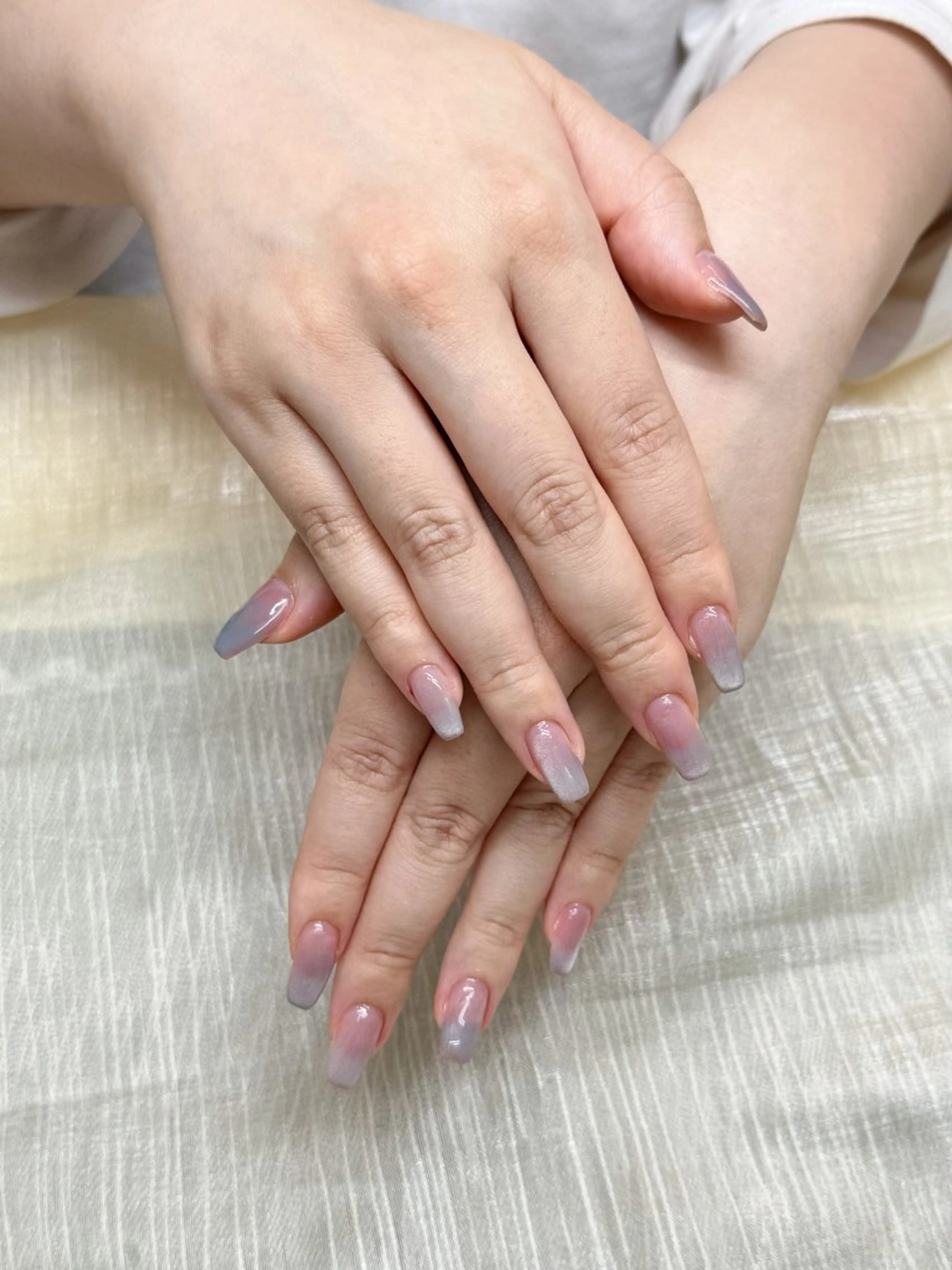 ネイル ハンドネイル R nailsalon所属・Rネルサイン よ よのネイルデザイン