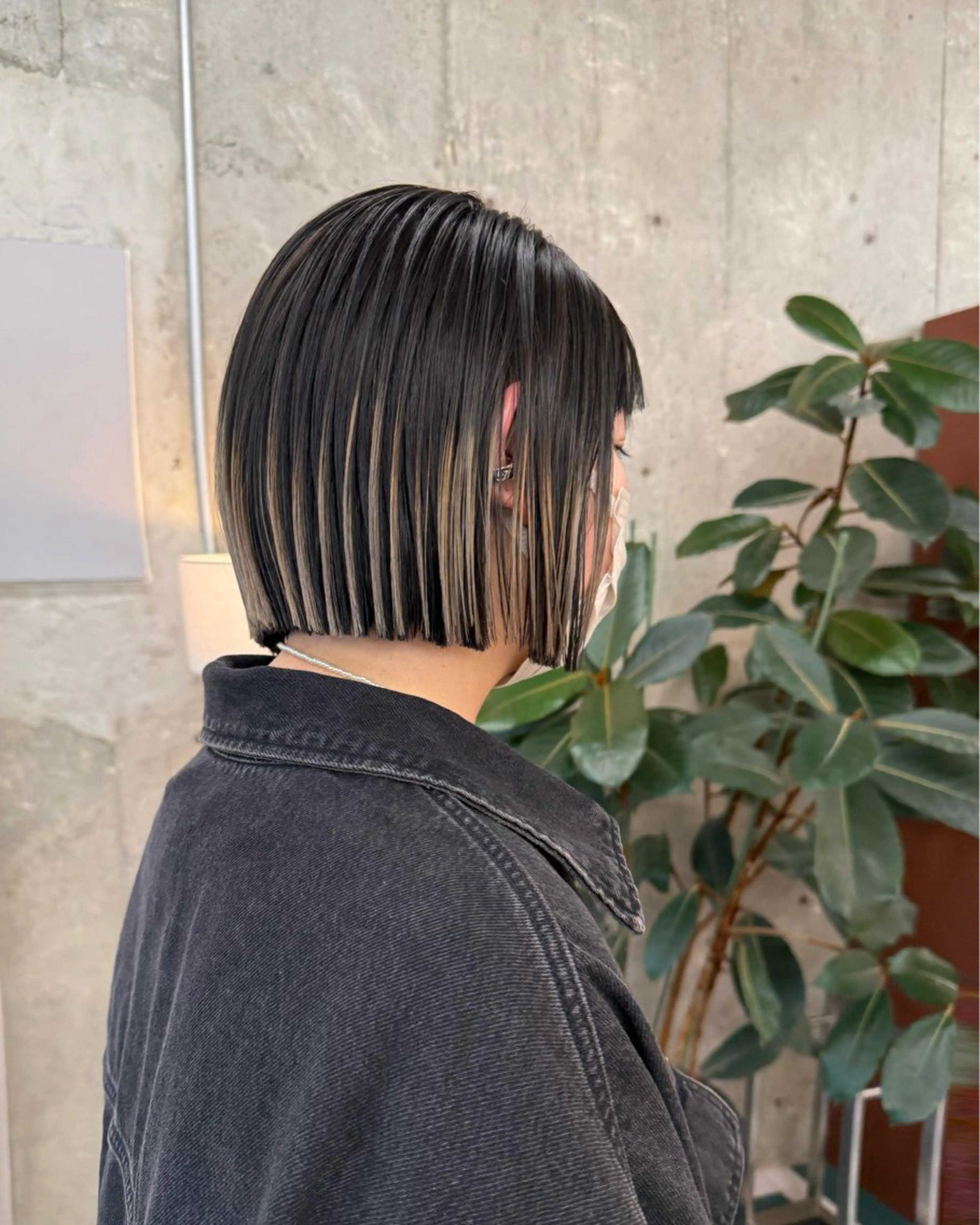 ミディアム 切りっぱなしボブ ボブ ヘアカラー ボブ/ハイトーン YUIのヘアスタイル