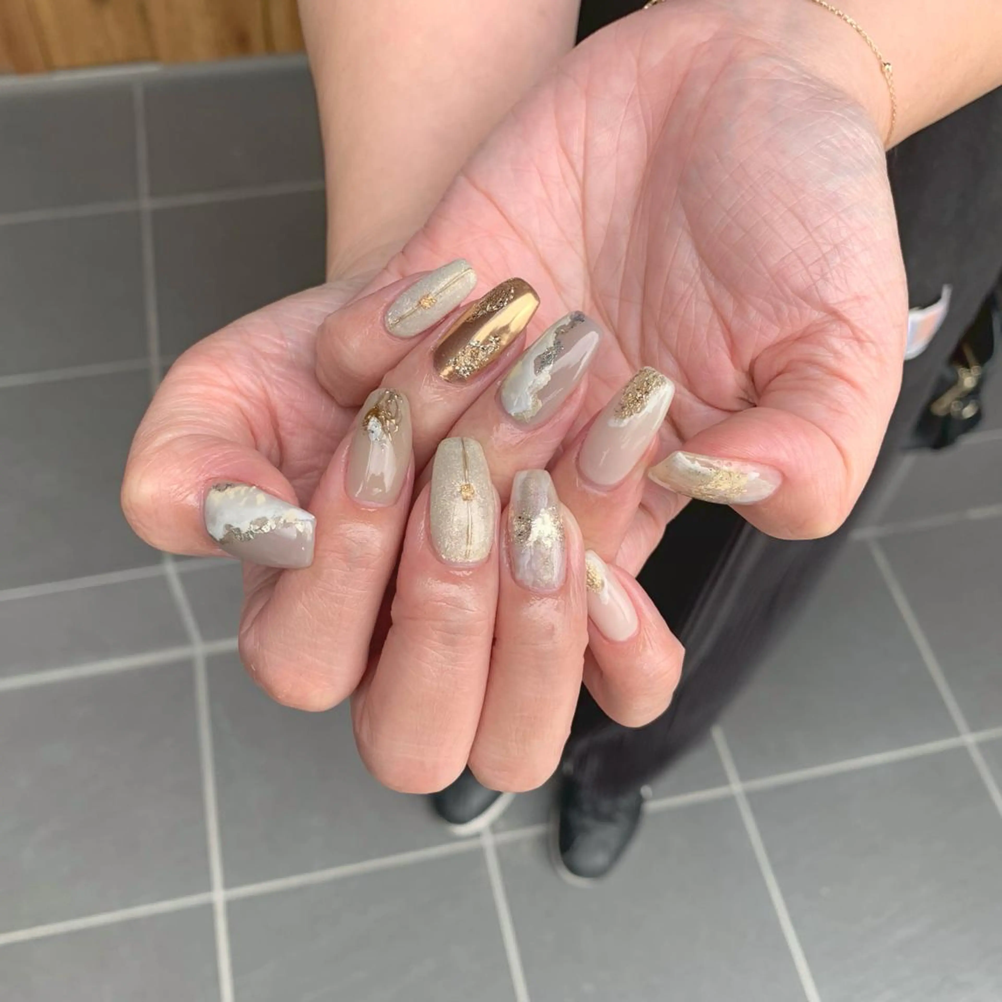 ネイル ニュアンスネイル nail salon Ｍのネイルデザイン