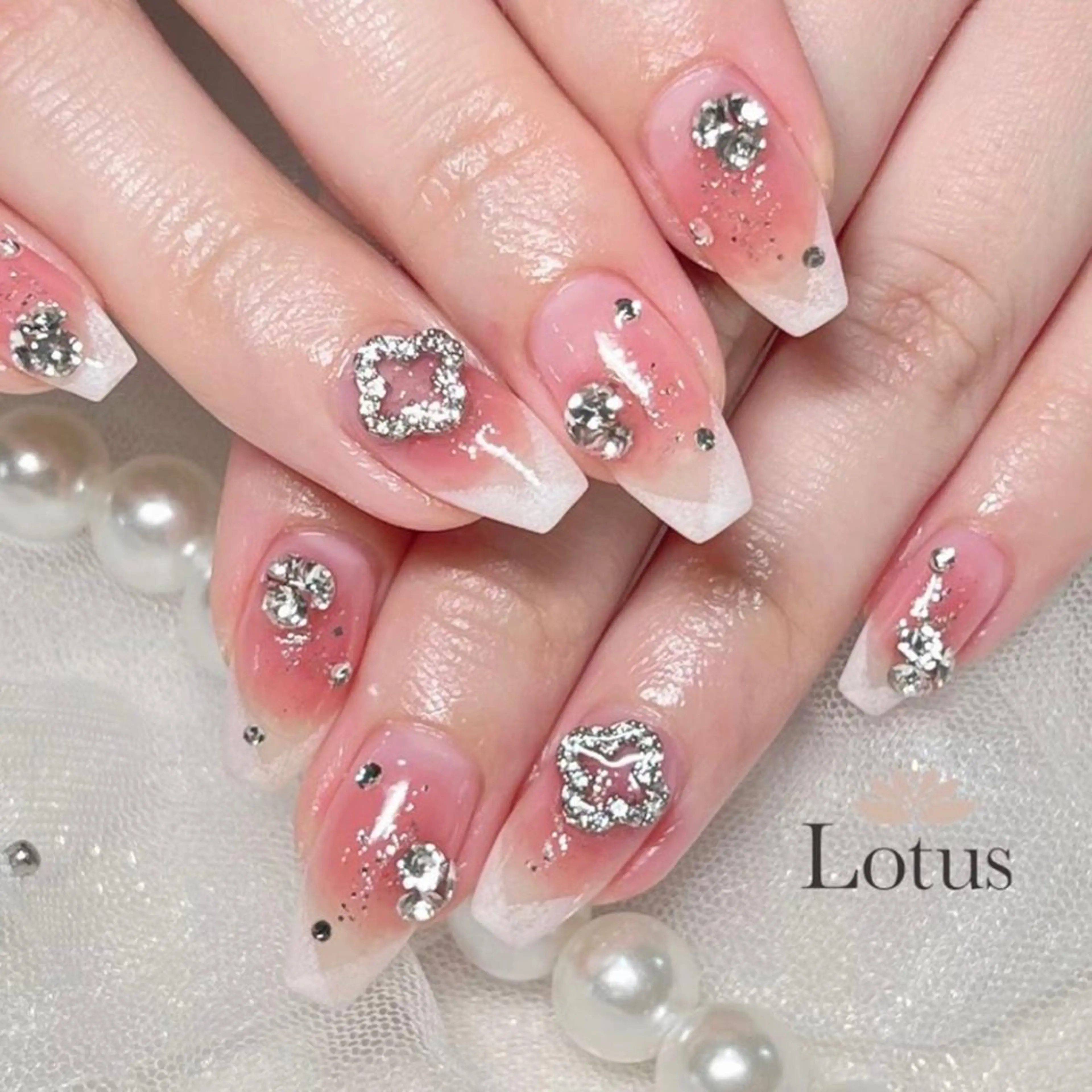 ネイル フレンチネイル elu しみずのネイルデザイン