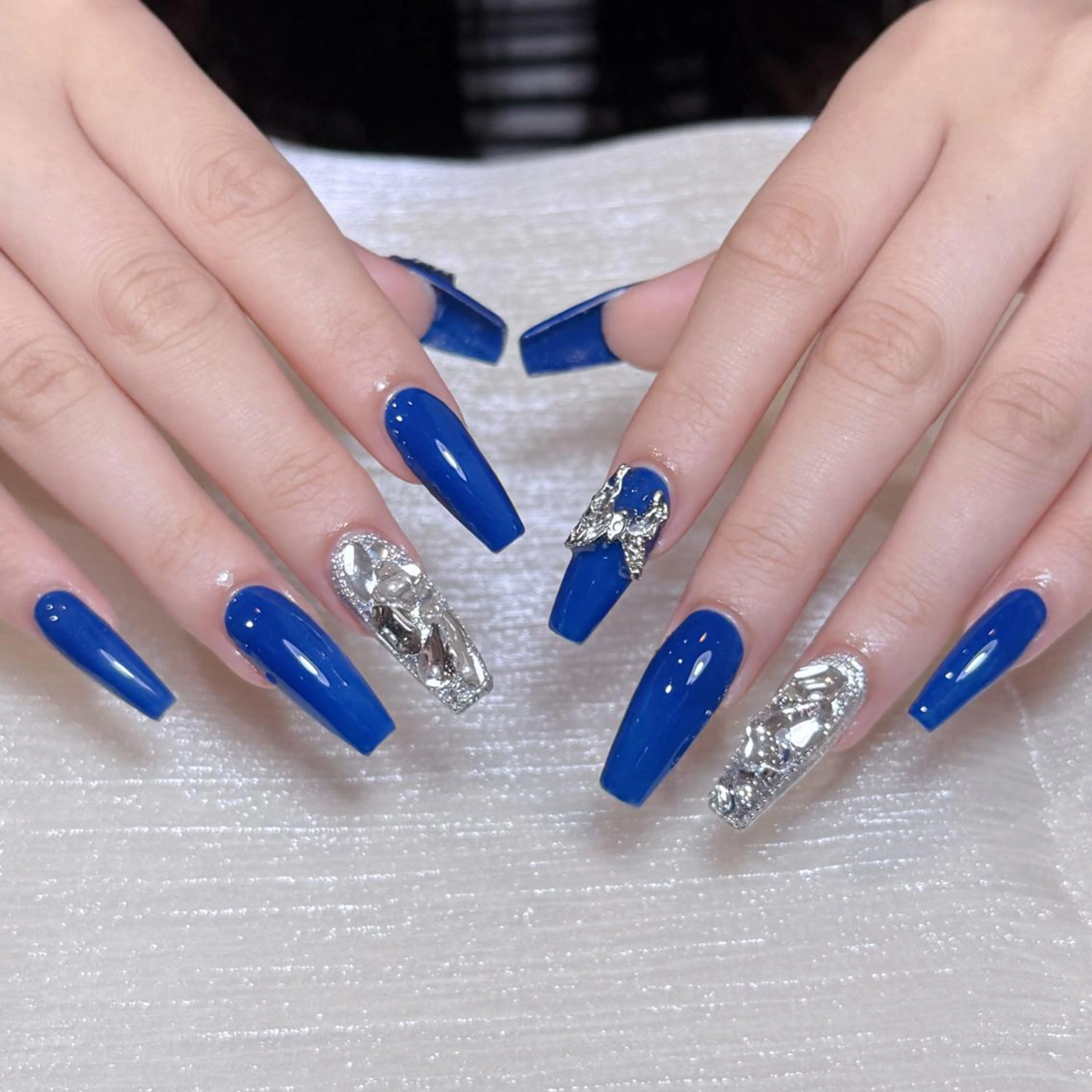 ネイル アートネイル オーロラネイル ガーリー キラキラネイル 韓国ネイル ハンドネイル Una NAILMANAMIのネイルデザイン