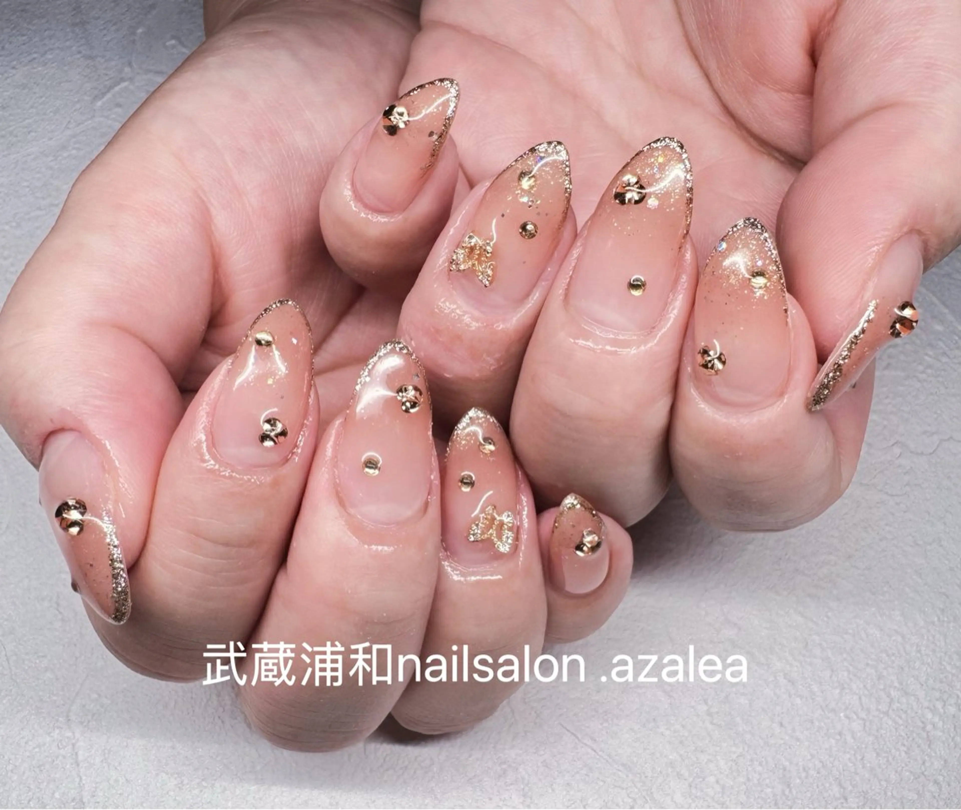 ネイル ハンドネイル R inのネイルデザイン