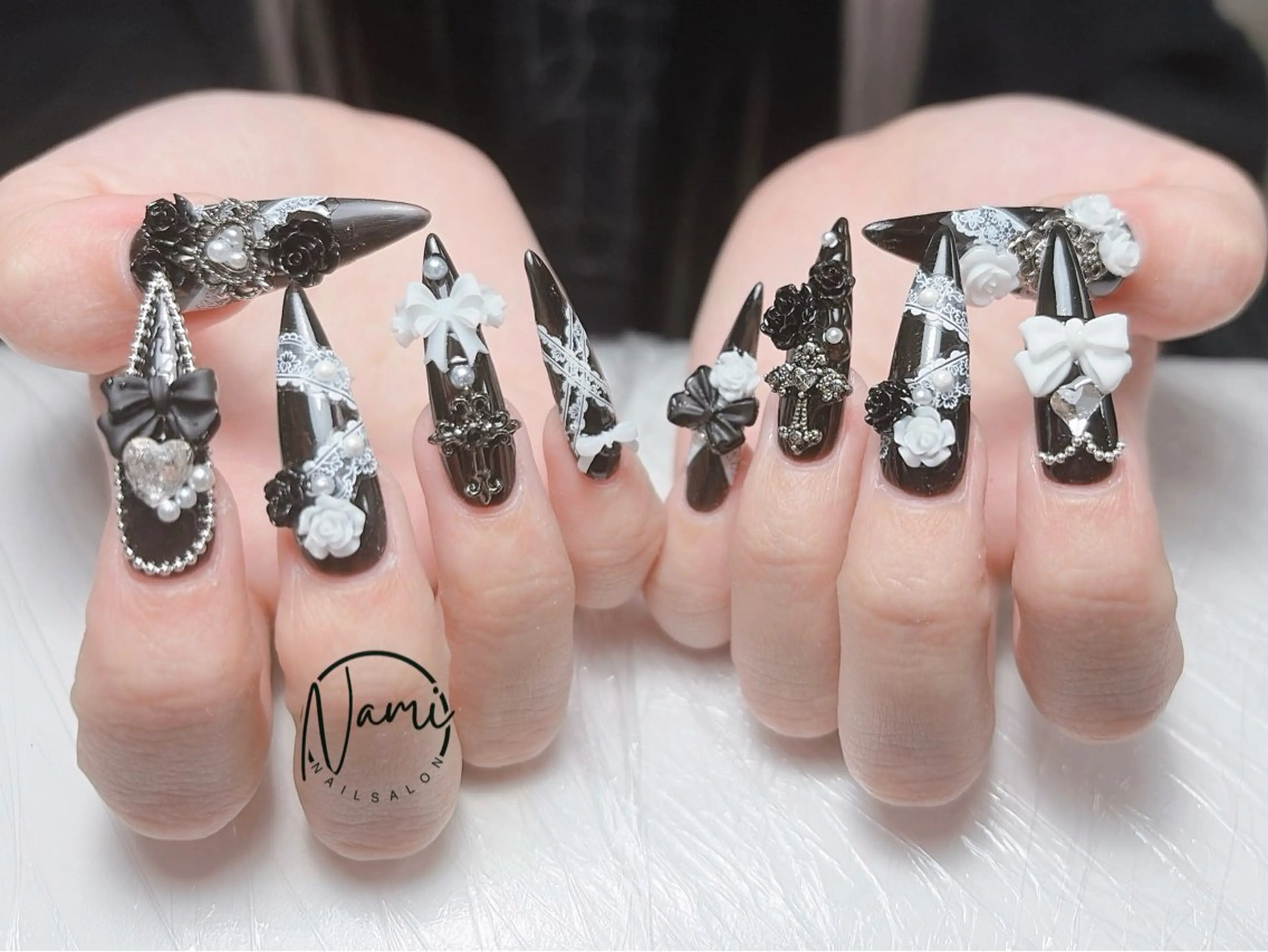 ネイル 長さ出し ガーリー 韓国ネイル ロングネイル 持ち込み ハンドネイル Nami nail salon所属・Nami nail salonのネイルデザイン