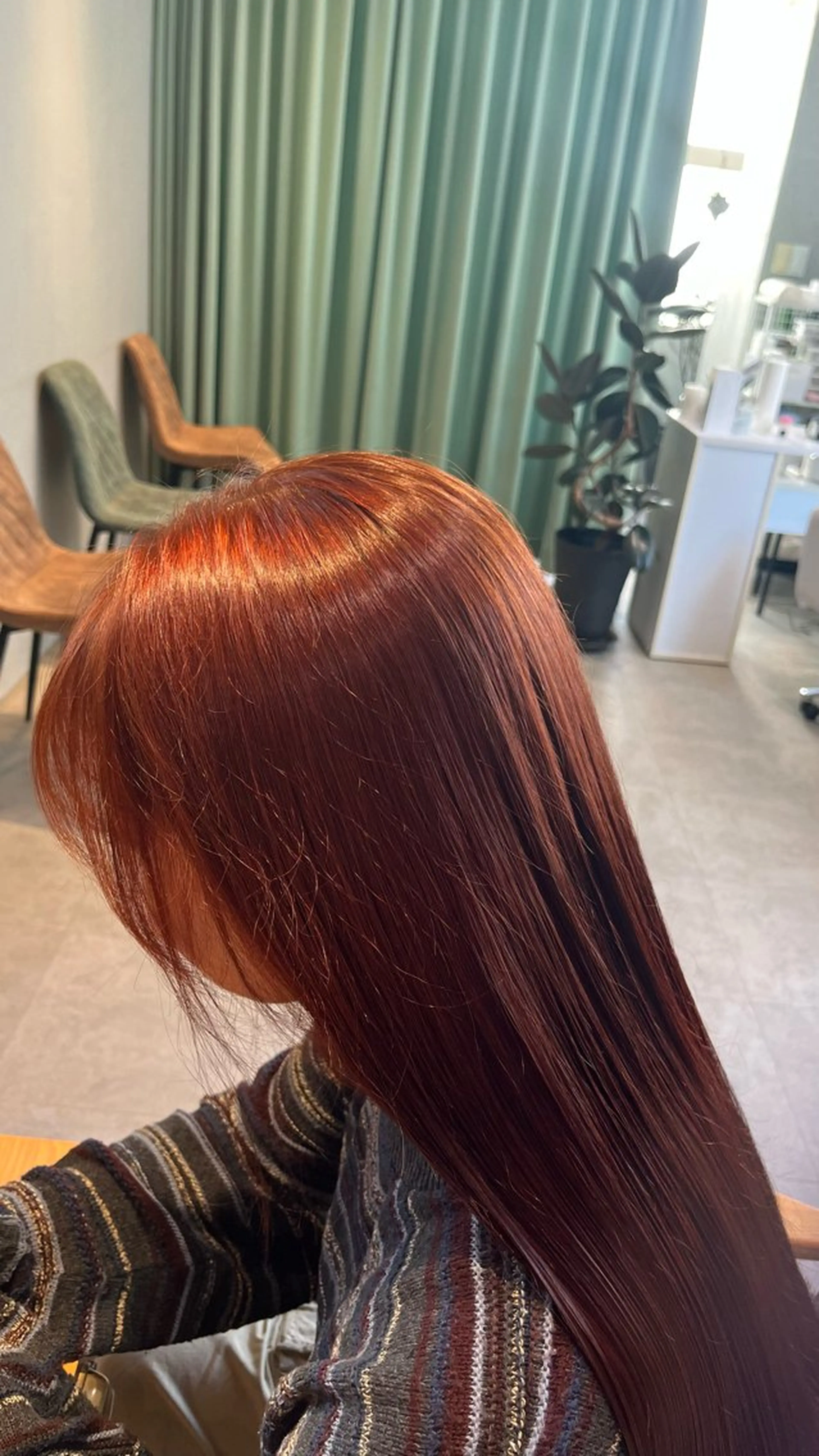 カラー ブリーチ ブラウンカラー カシス ダブルカラー ブリーチなしカラー ヘアカラー 𝐚𝐨𝐢🩰/ 酸性ストレートのヘアスタイル