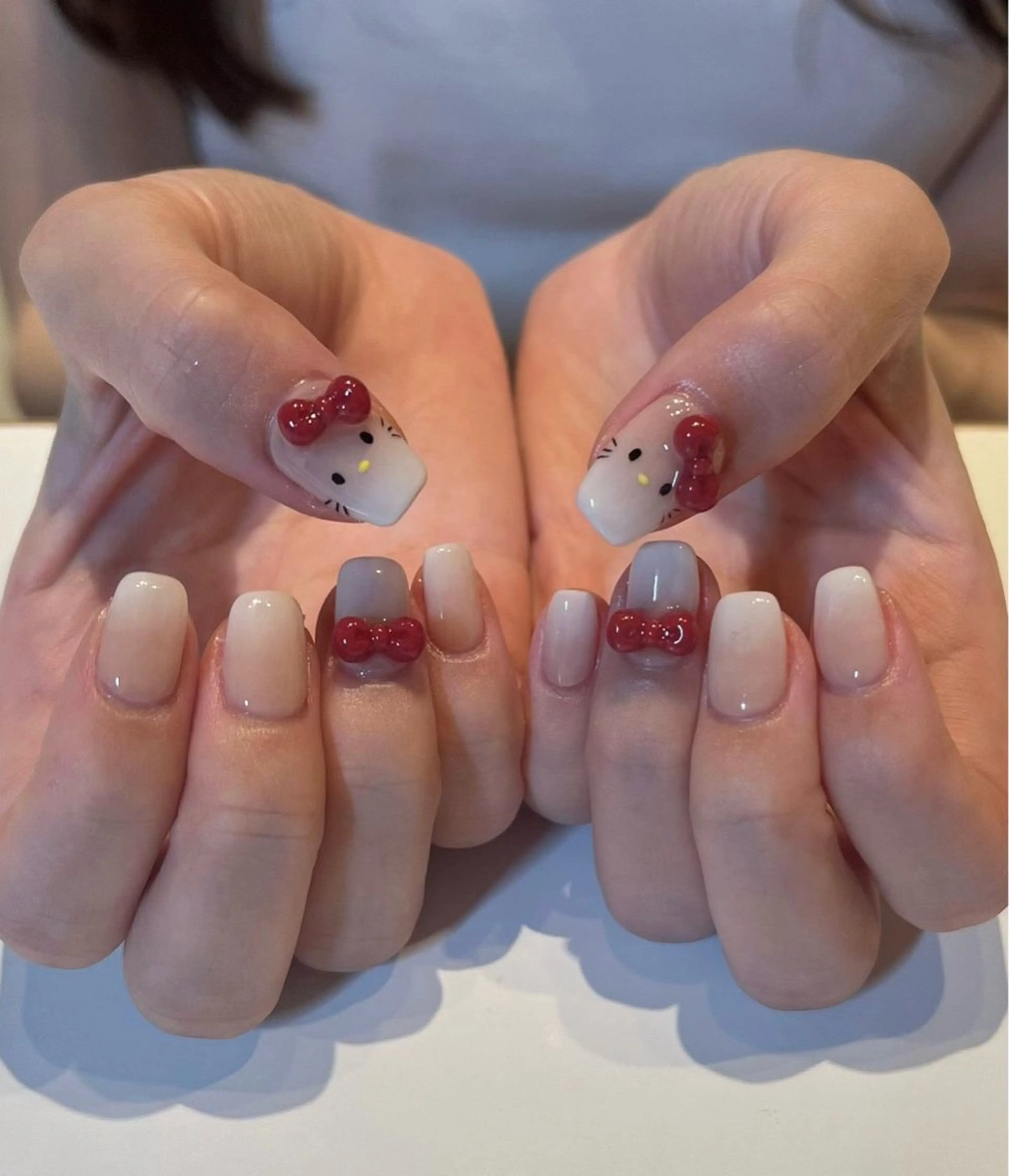 ネイル アートネイル グラデーション キラキラネイル ニュアンスネイル オフィスネイル Jenn Nail Salonのネイルデザイン