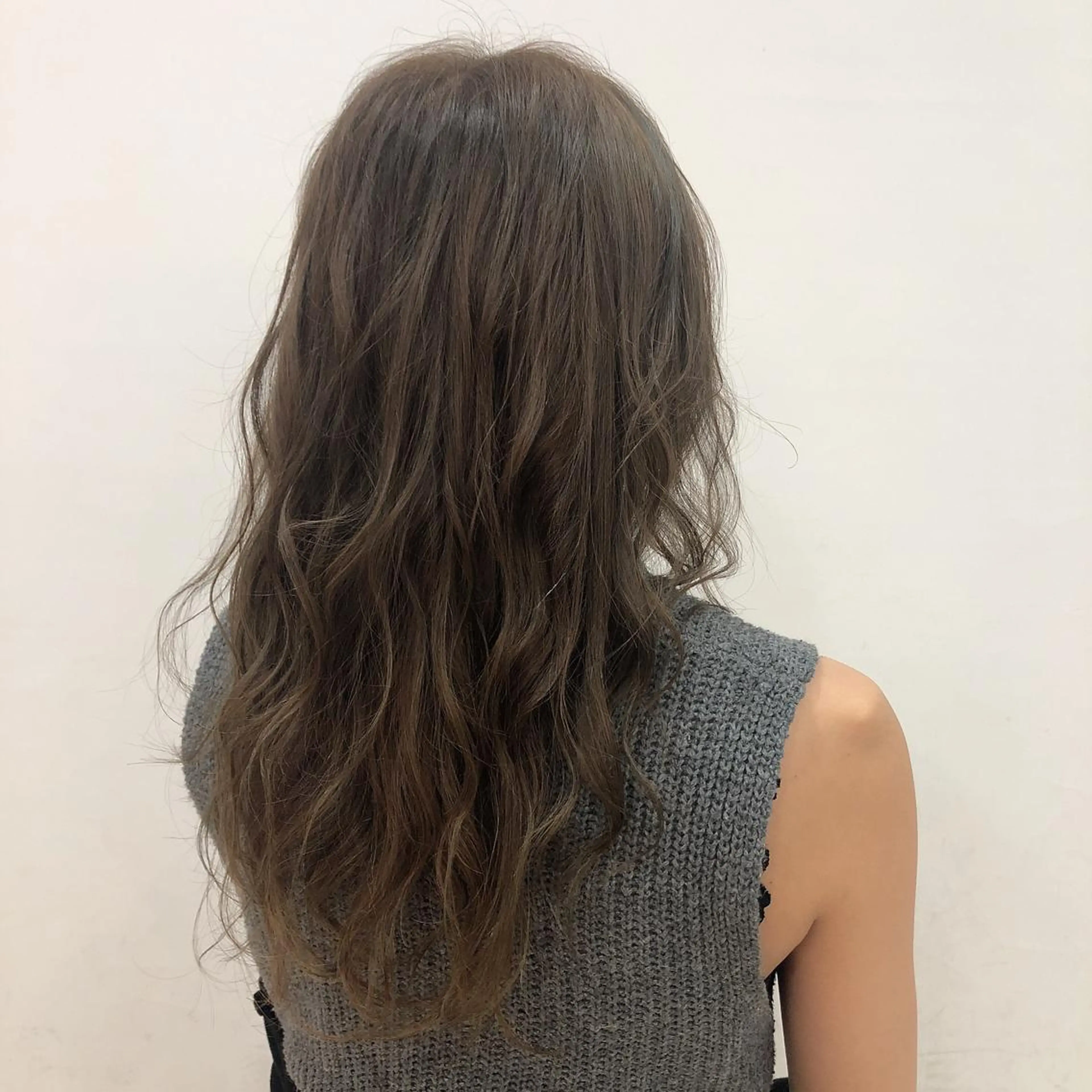 カラー 福岡縮毛矯正✨️ ストレート 向井和輝のヘアスタイル