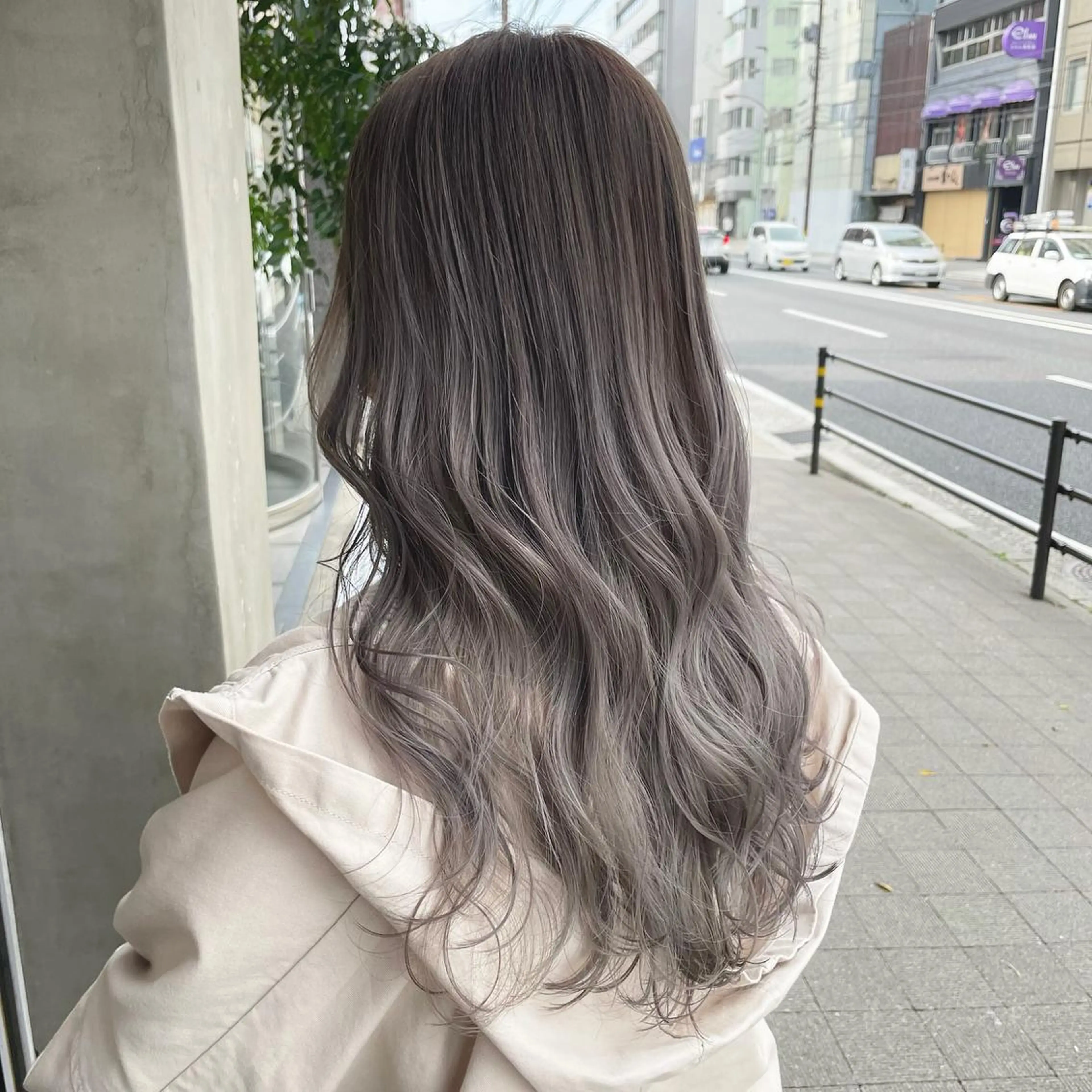 ロング ヘアカラー ROMEO京橋 MINAMIのヘアスタイル
