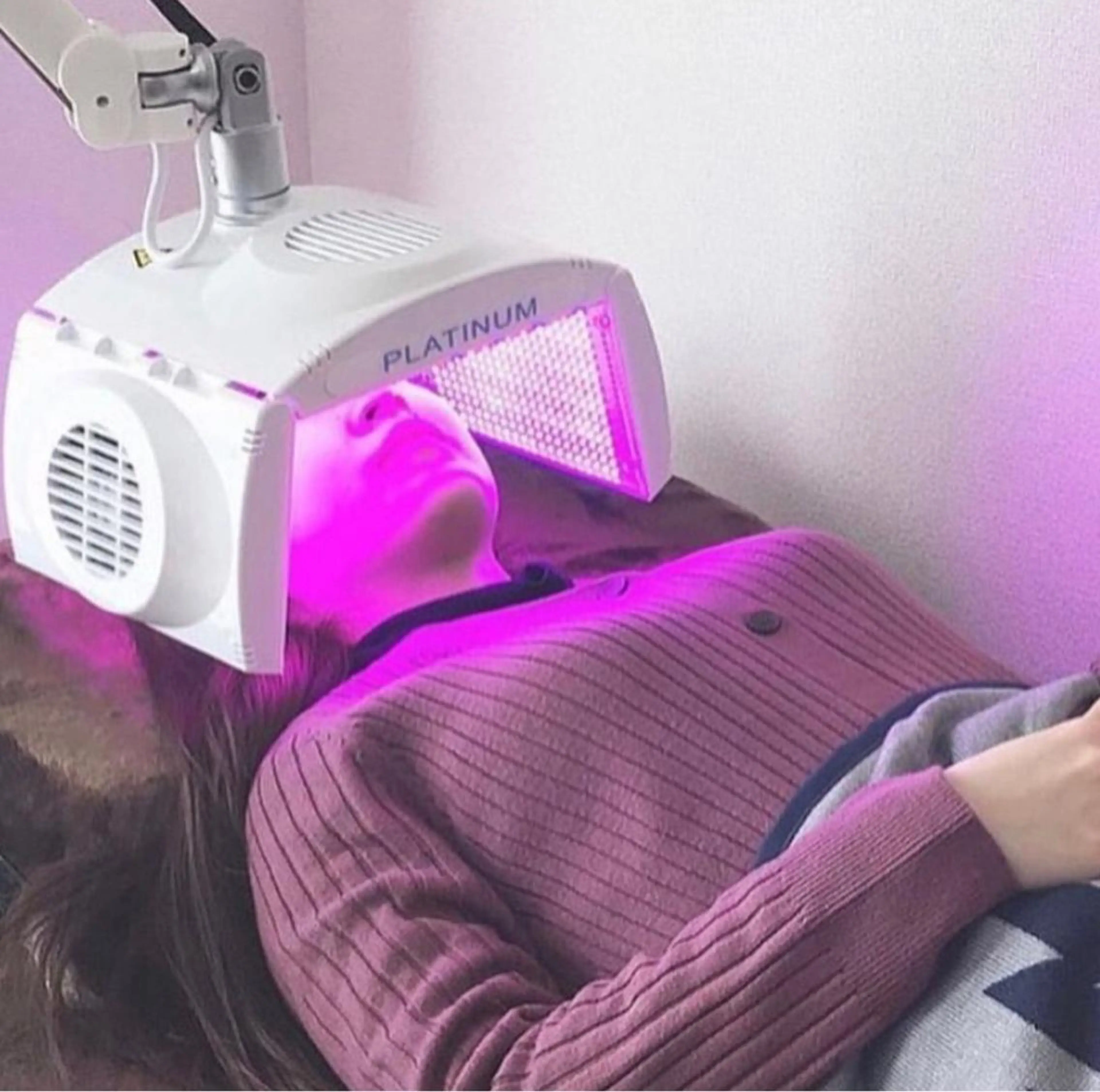 ロング カラー パーマ ヘアアレンジ メンズ キッズ ネイル マツエク・マツパ ライトビューティー 錦糸町店のエステ・リラクイメージ