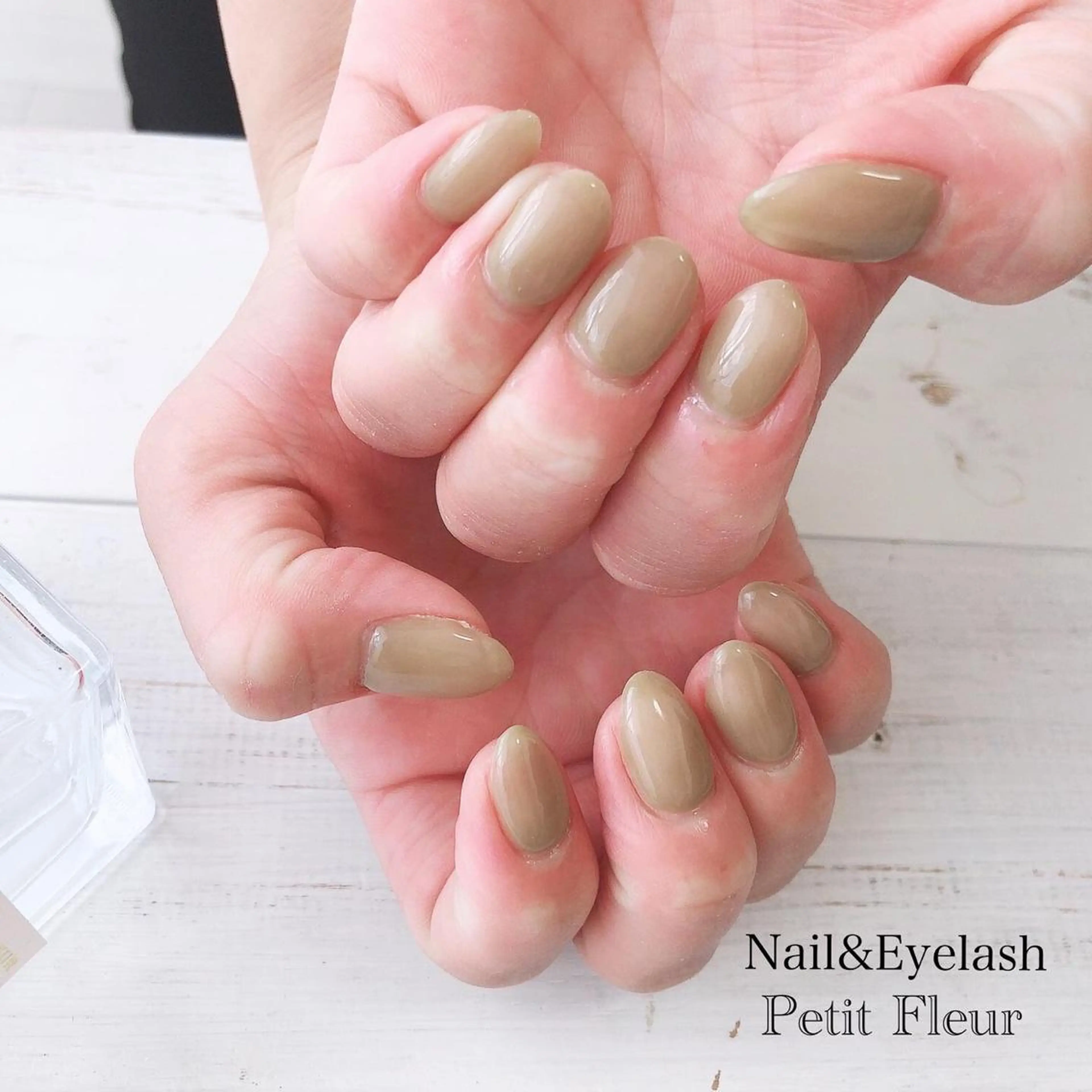 ネイル Petit Fleur所属・青柳 亜梨奈のマツエク・マツパデザイン