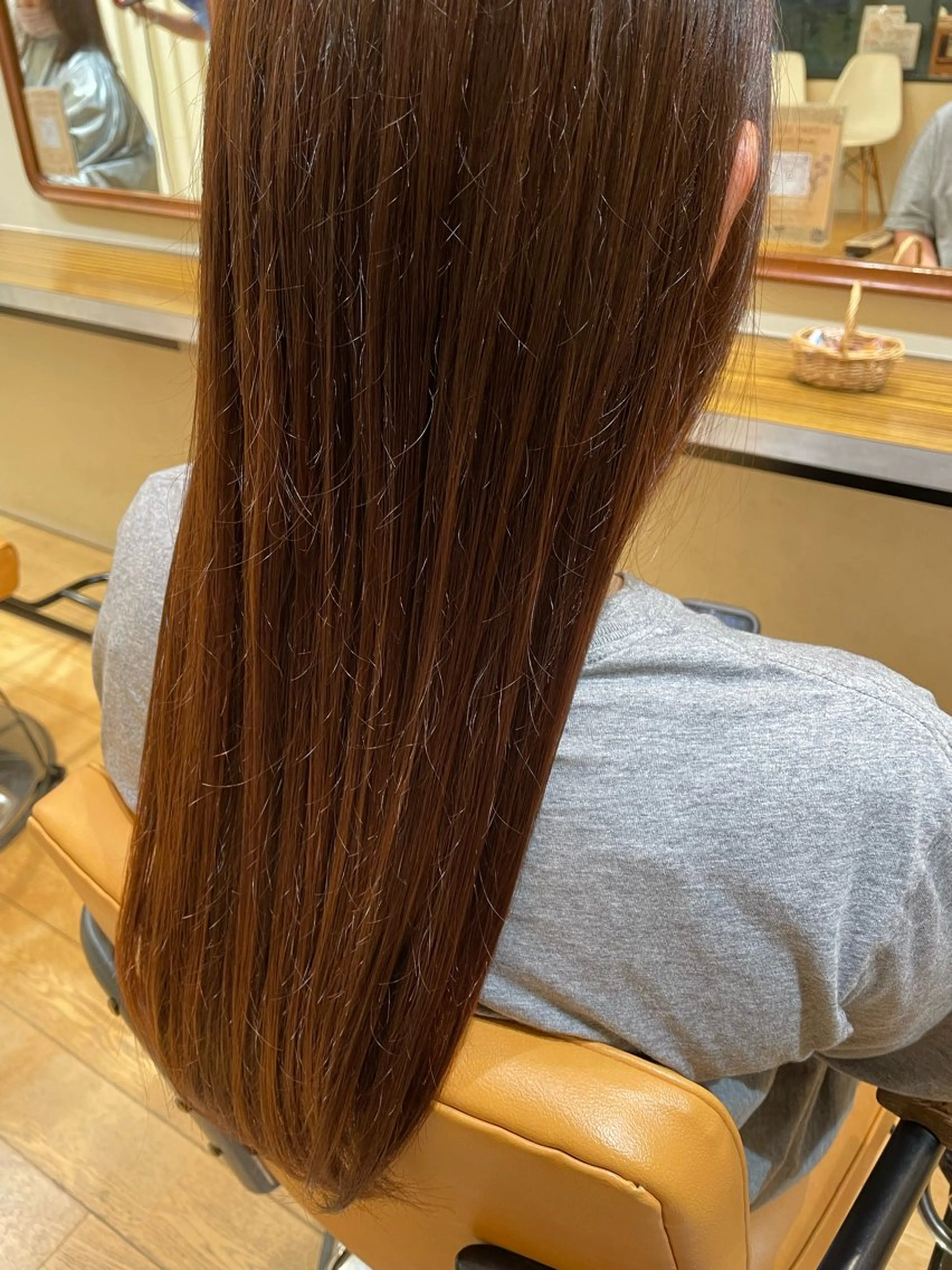 ロング カラー ヘアカラー おもだか　がく /レディースカットのヘアスタイル