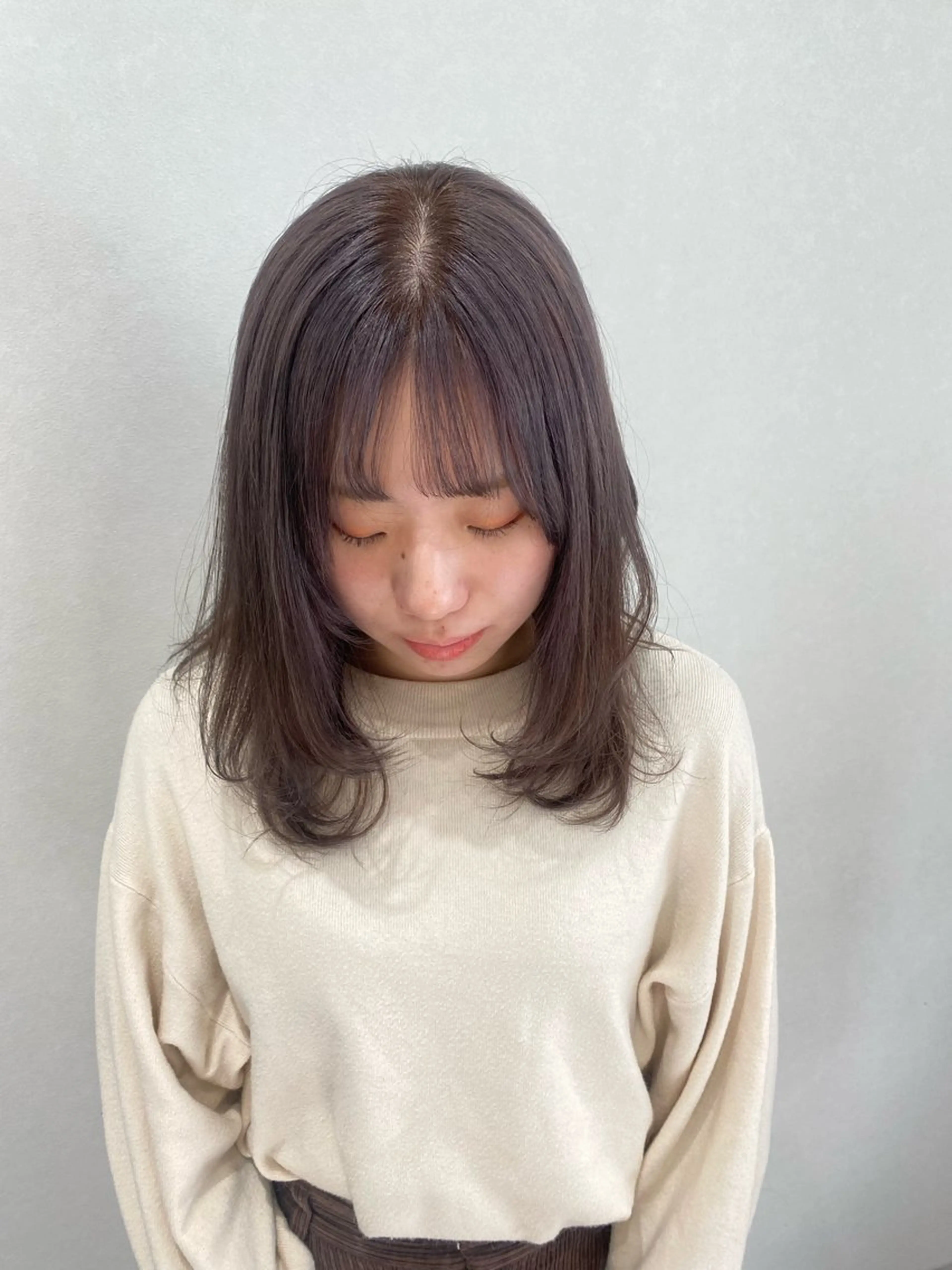 ミディアム カラー ヘアアレンジ ブリーチ グレージュ レイヤーカット ヘアカラー ボブ /ニュアンス/ satomi🧸💖のヘアスタイル