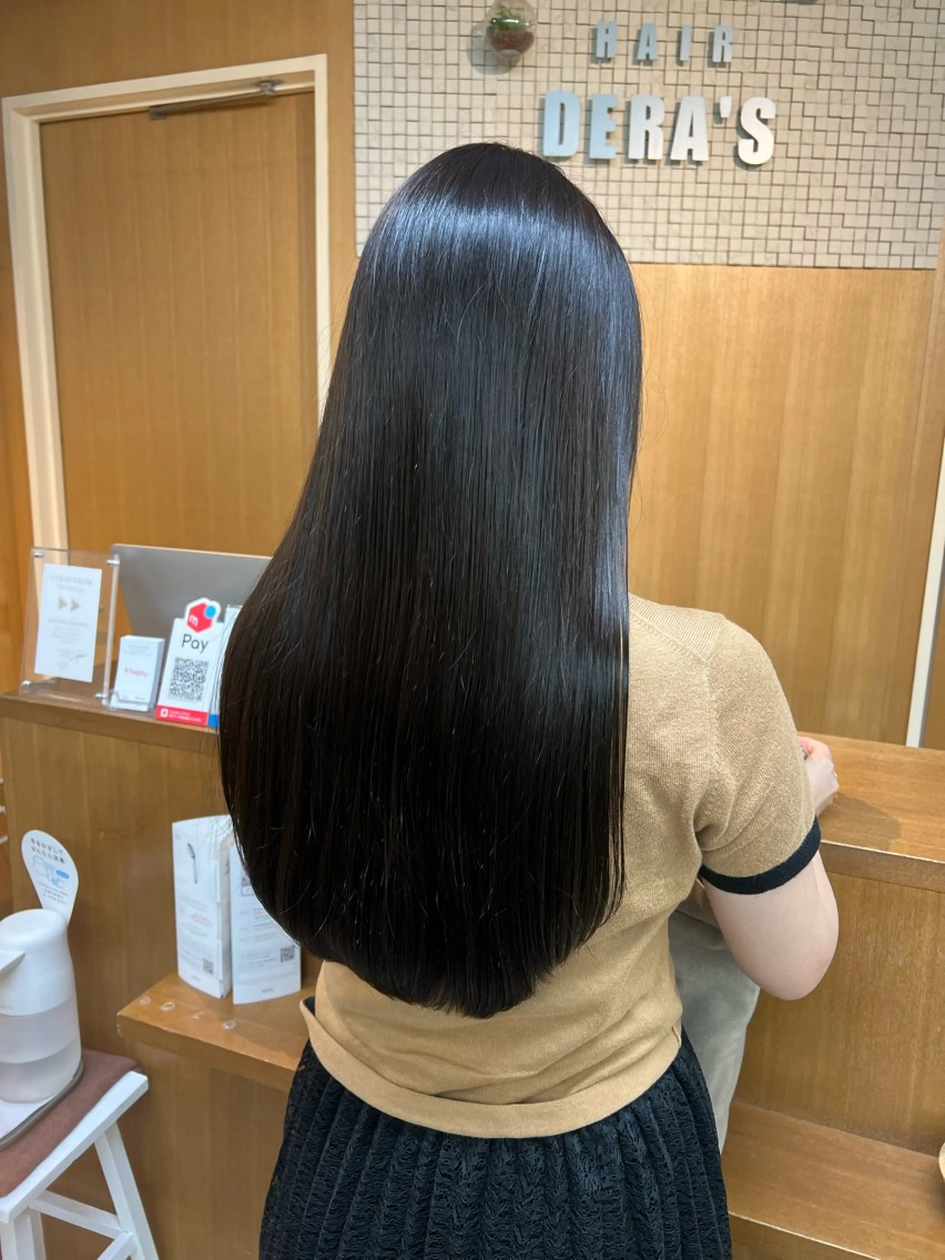 【髪質改善】酸性ストレート+イルミナカラー+カットの写真