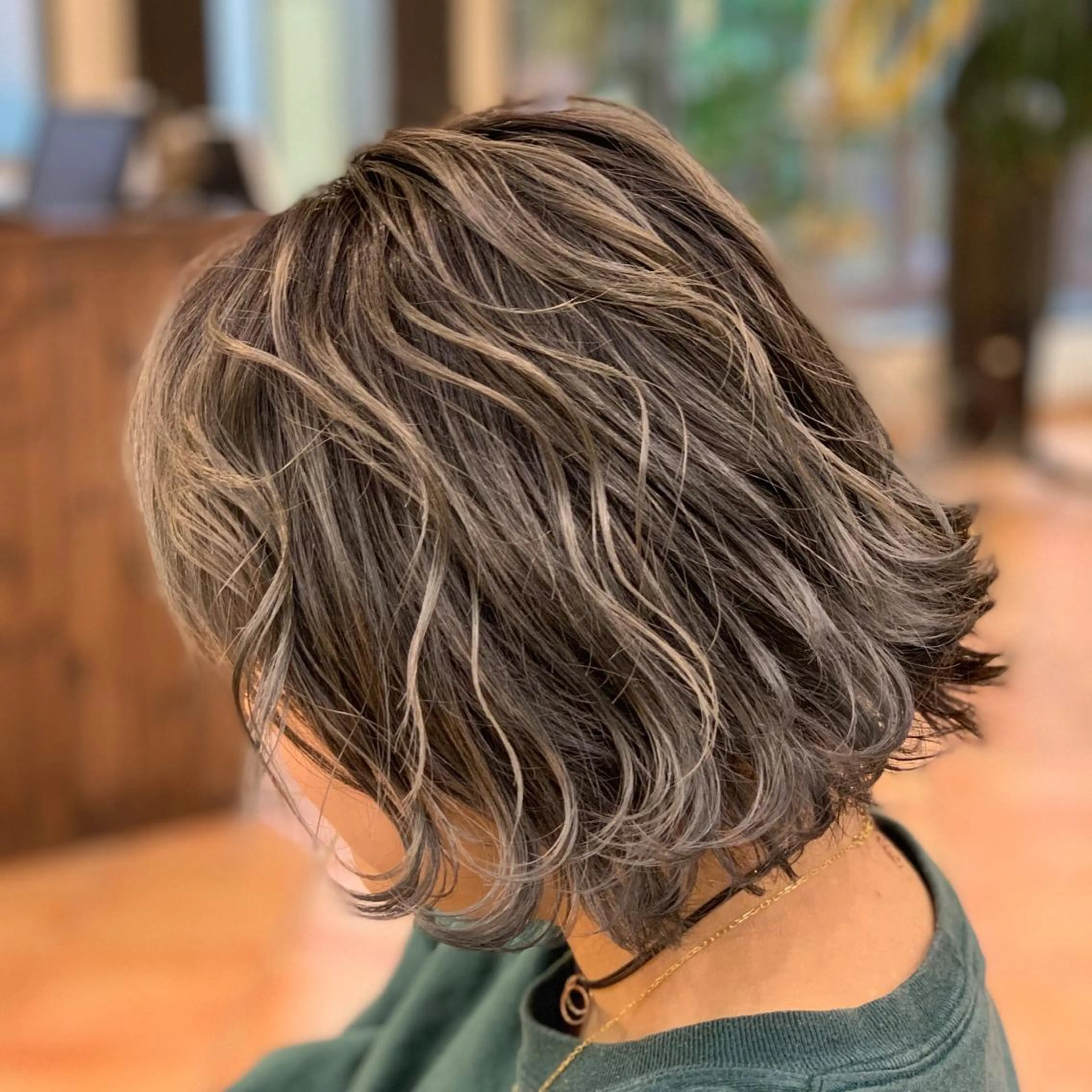 ショート カラー 加藤 雄大のヘアスタイル