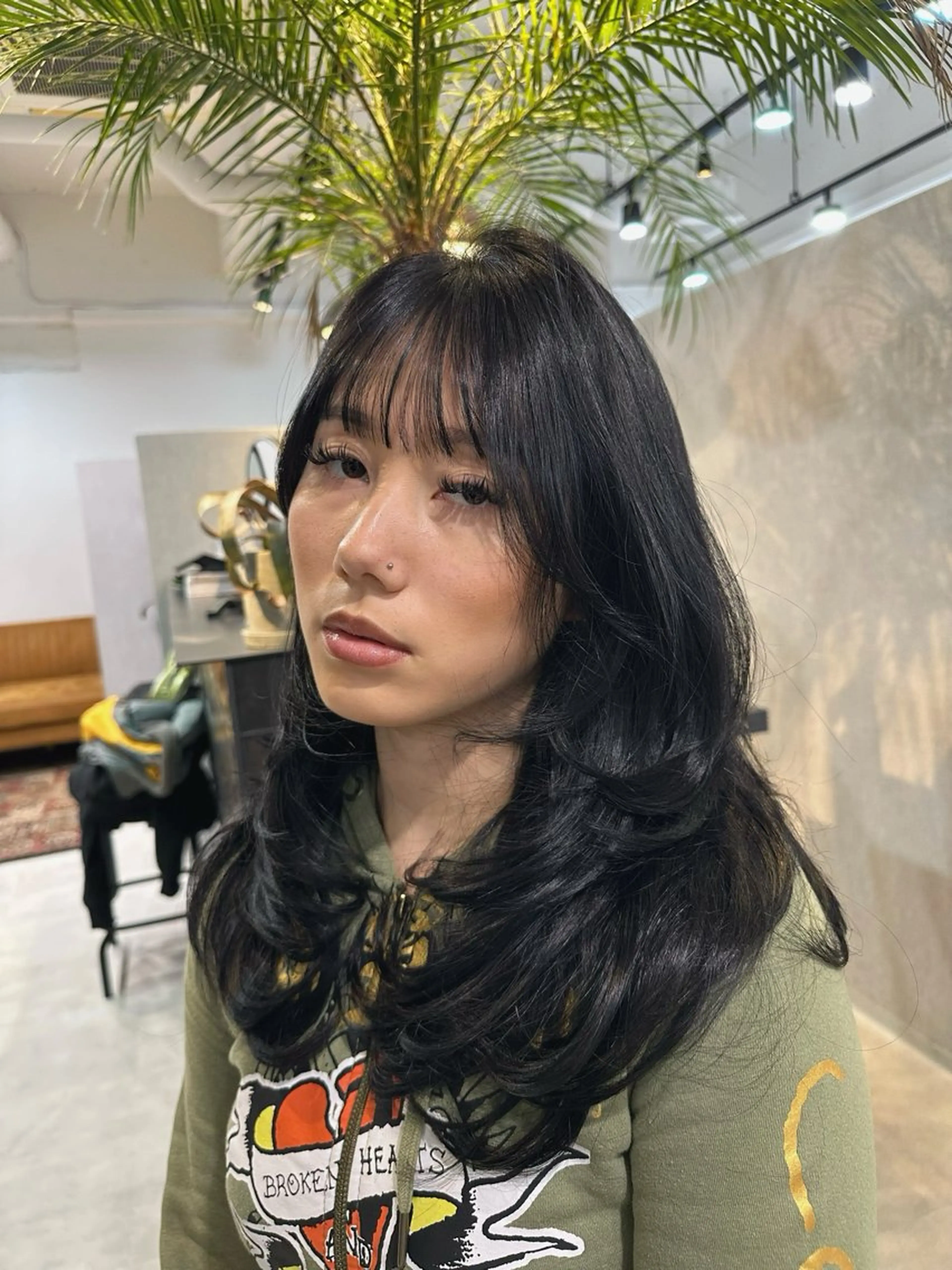 ロング 足立 采弥のヘアスタイル