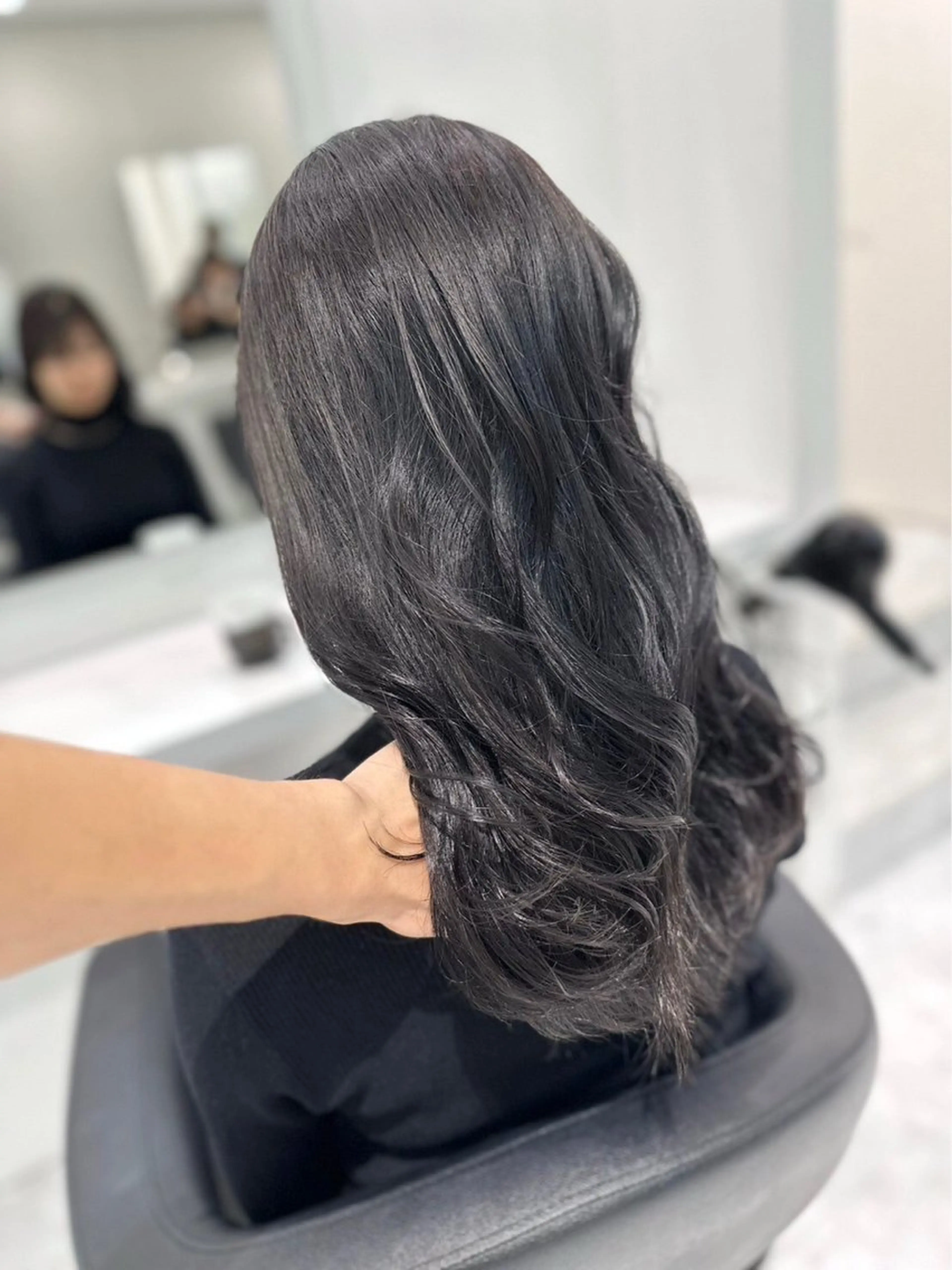 ロング カラー ヘアアレンジ カット ヘアカラー トリートメント ヘッドスパ ヘアセット 韓国ヘア/赤み消し /大人透明感🫧のヘアスタイル