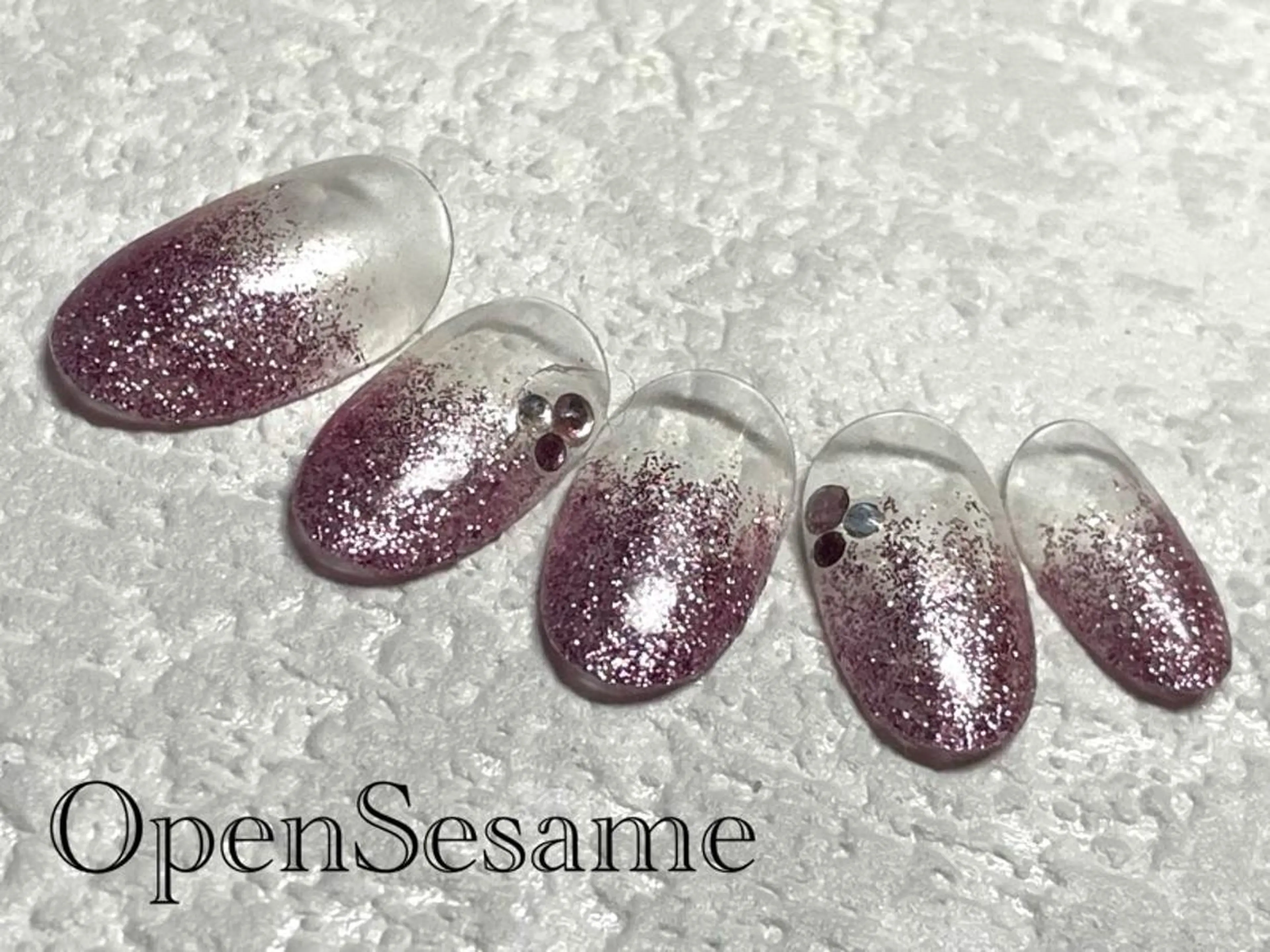 ネイル 遠藤 志乃のネイルデザイン