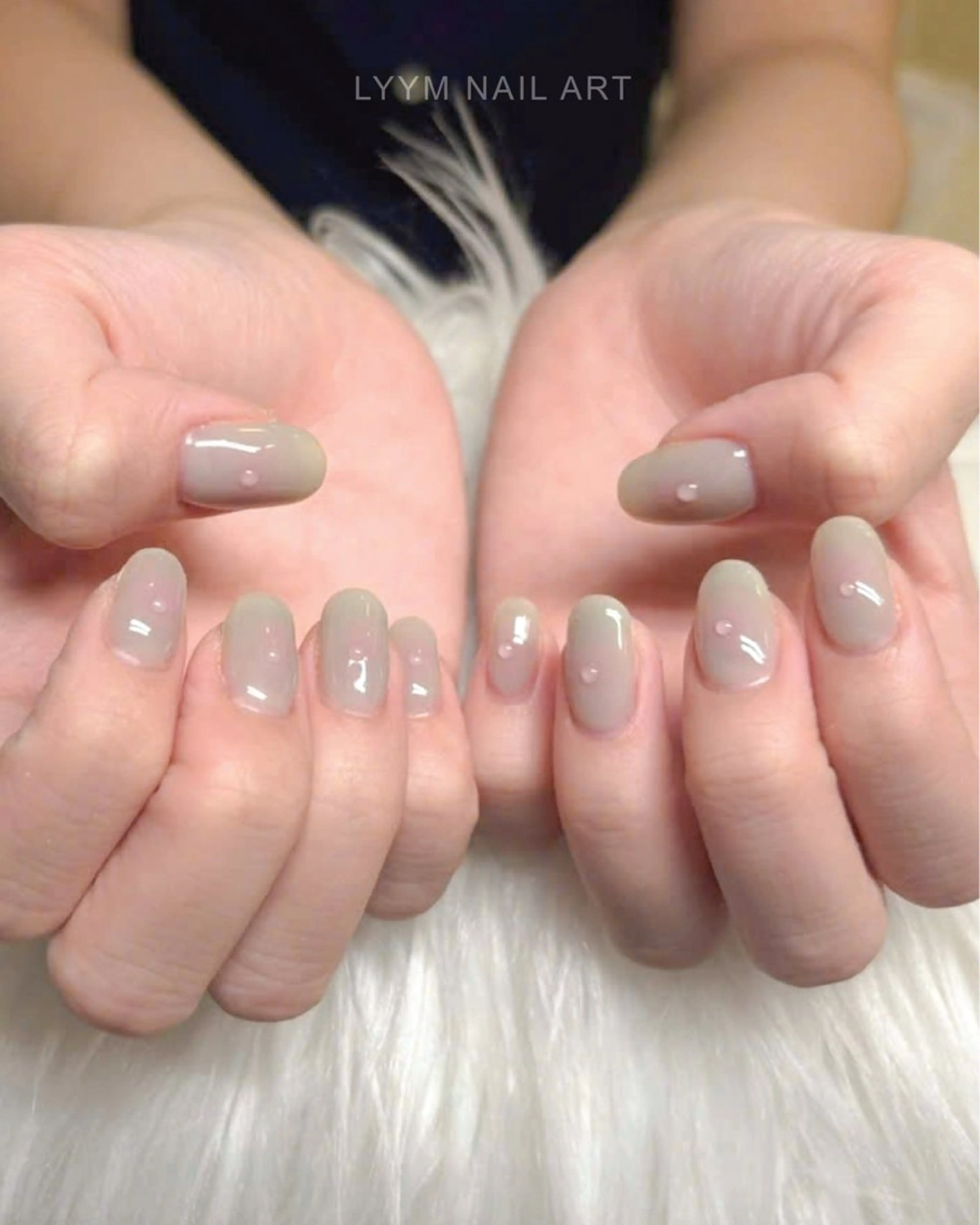 ネイル グリーン 韓国ネイル ニュアンスネイル オフィスネイル ピンク LYYM Salonのネイルデザイン