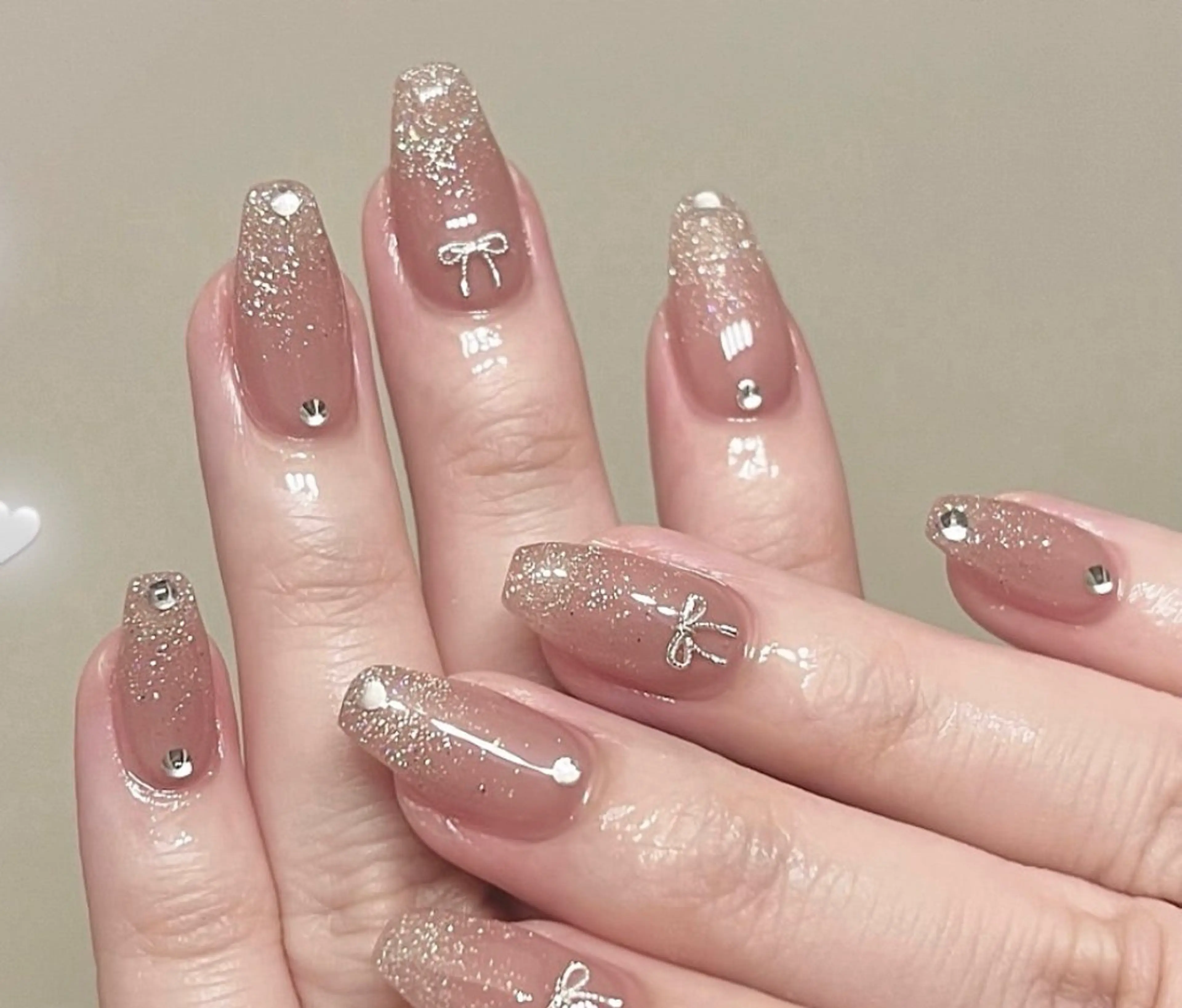 ネイル HIN NAILのネイルデザイン