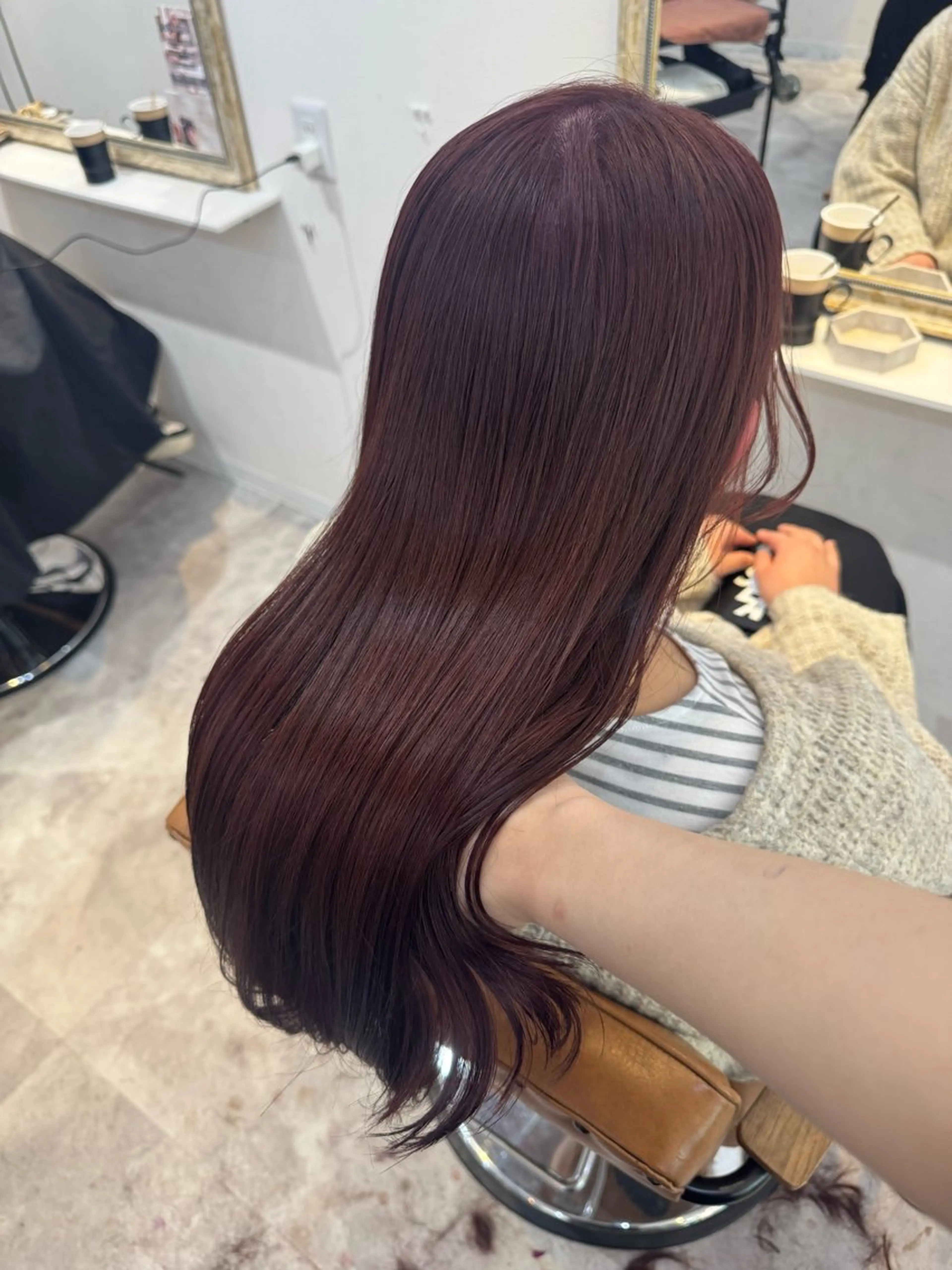 ロング カラー アッシュ アッシュブラウン ベージュカラー 黒髪 ブリーチ カット ヘアカラー トリートメント 赤み無し柔らかカラー 【梅田】madokaのヘアスタイル