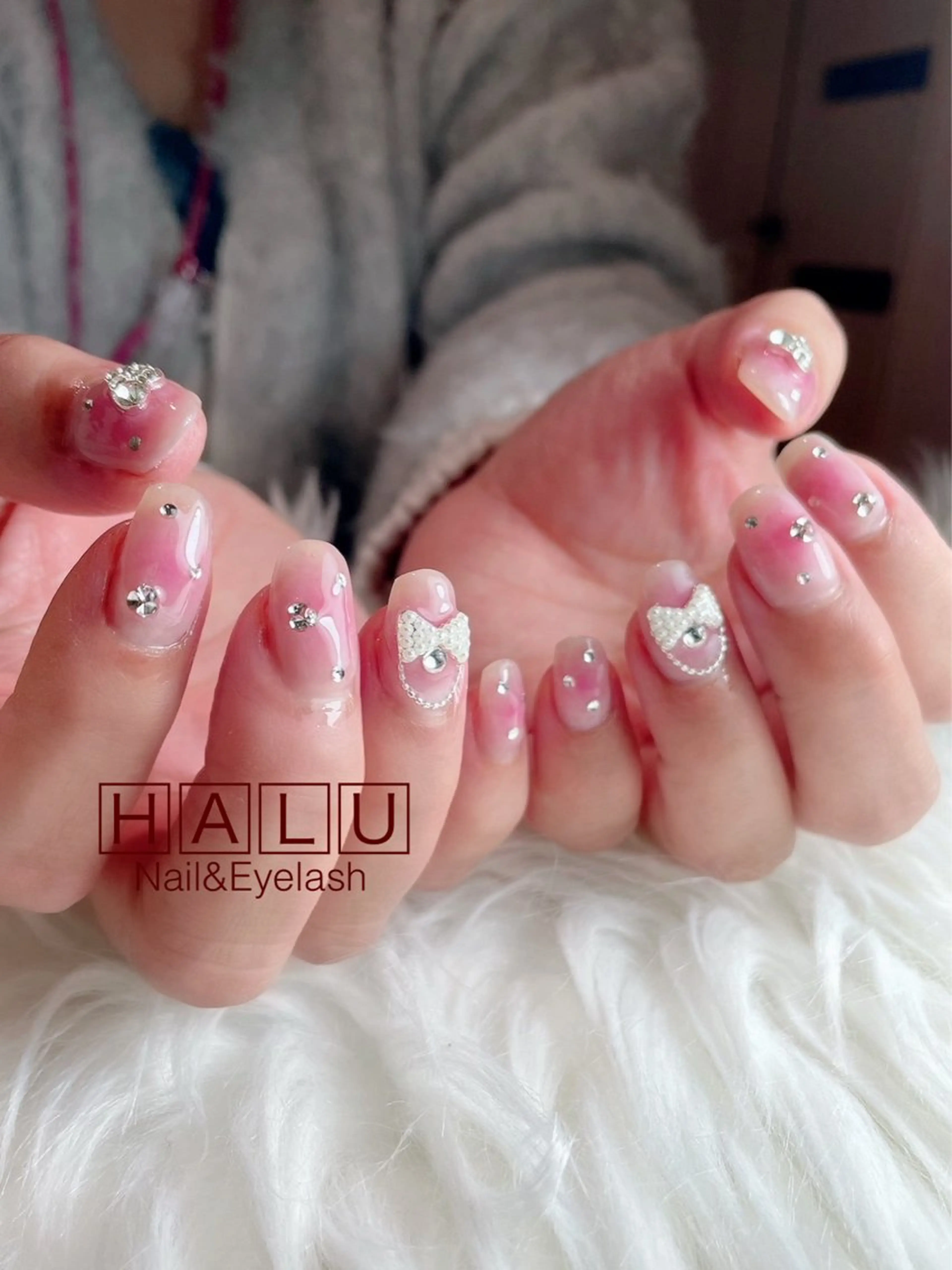 ネイル チークネイル リボン HALU ハルのネイルデザイン