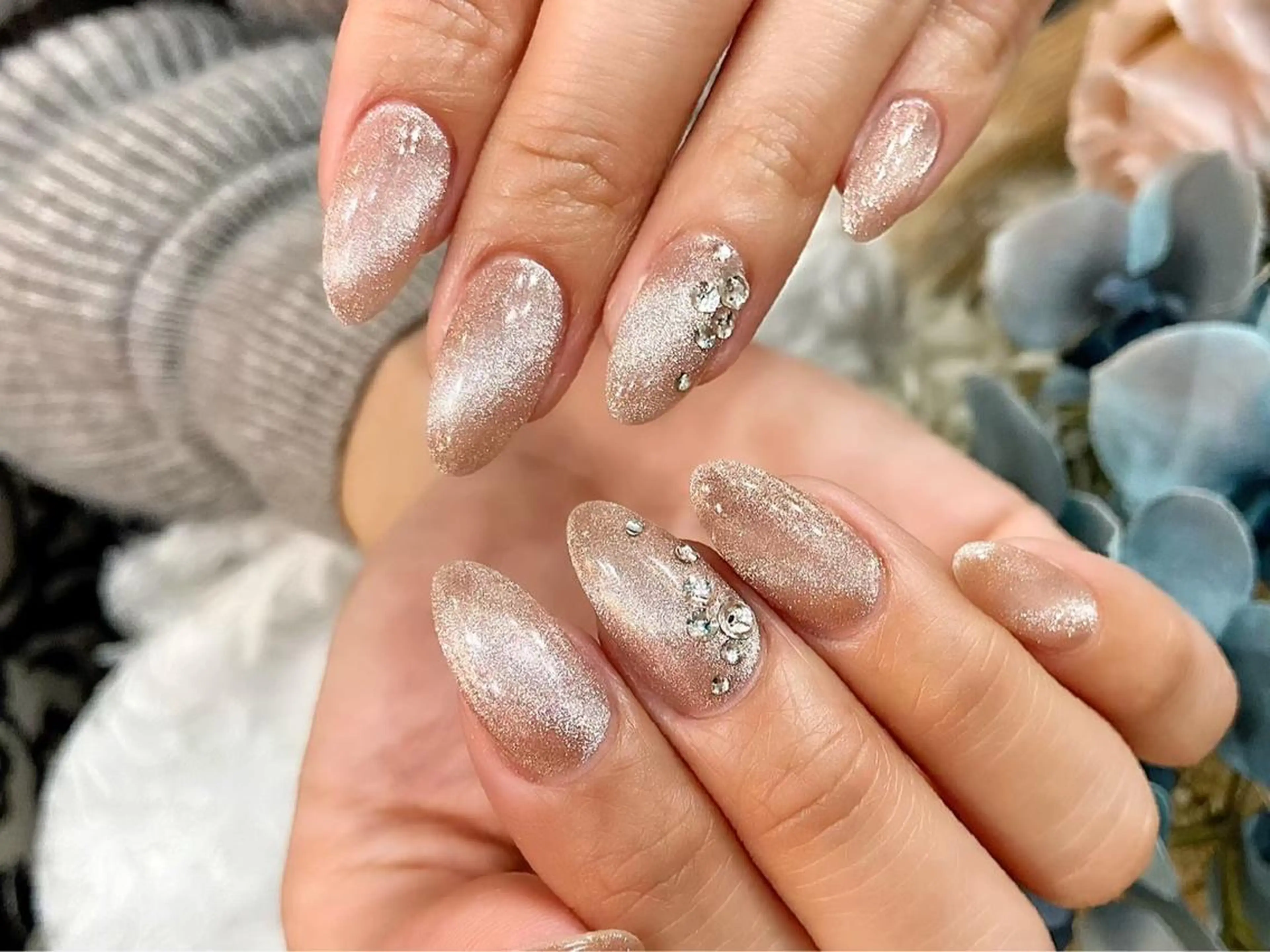 ネイル nailsalon Mirrorのネイルデザイン