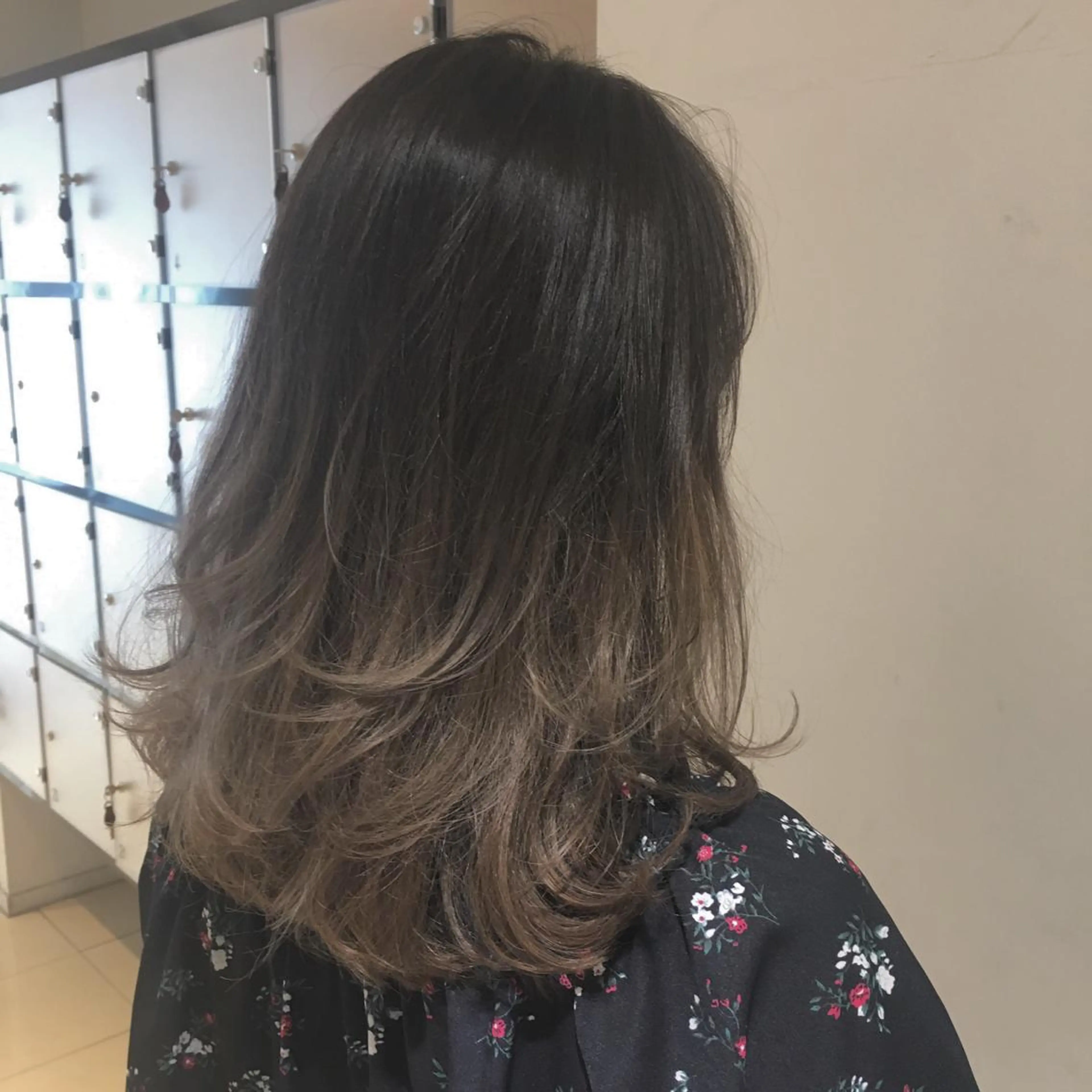 ミディアム ケリーズグリーン所属・ショート/ボブ 森田/嵩士のヘアスタイル