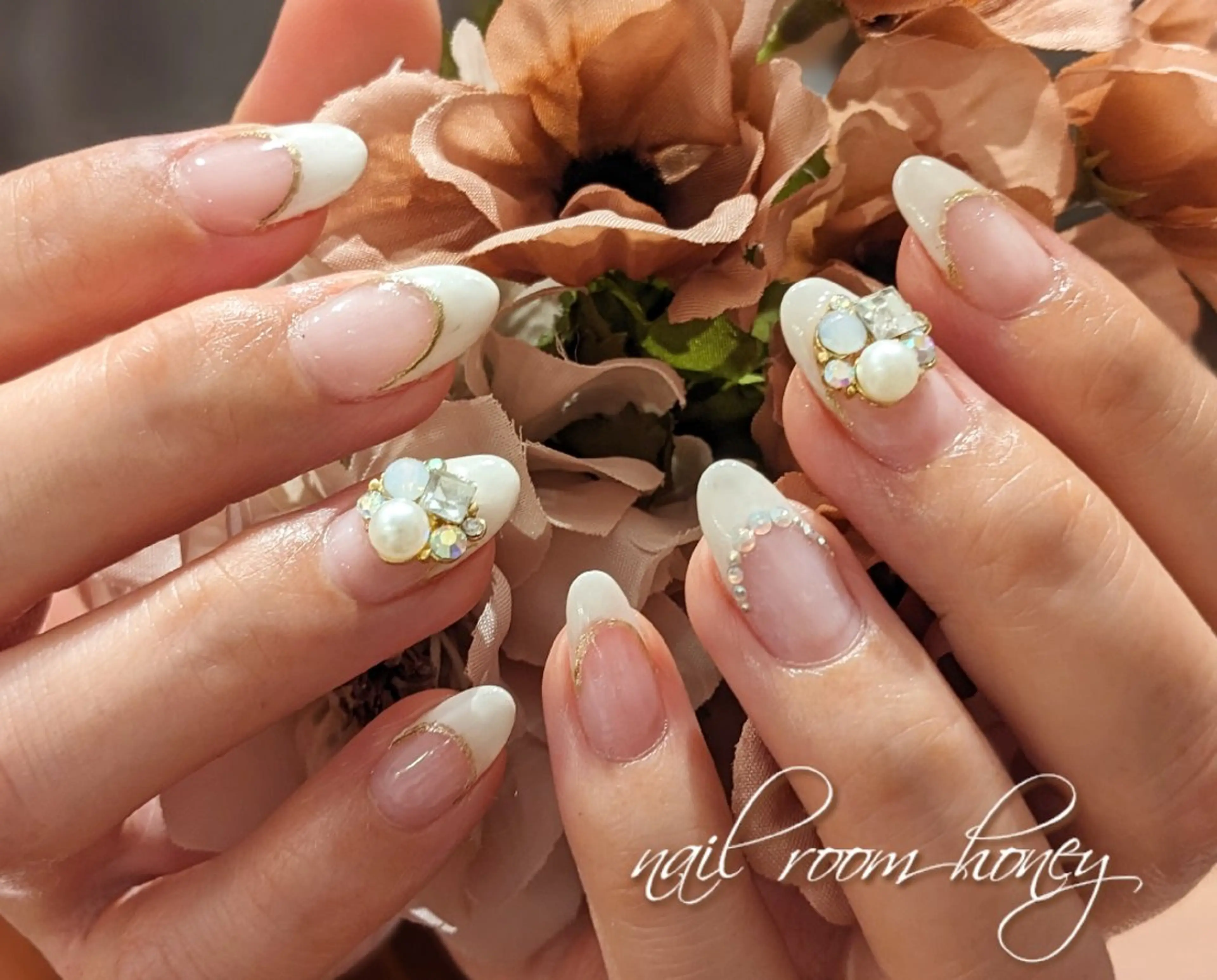 ネイル フレンチネイル nail room  honeyのネイルデザイン