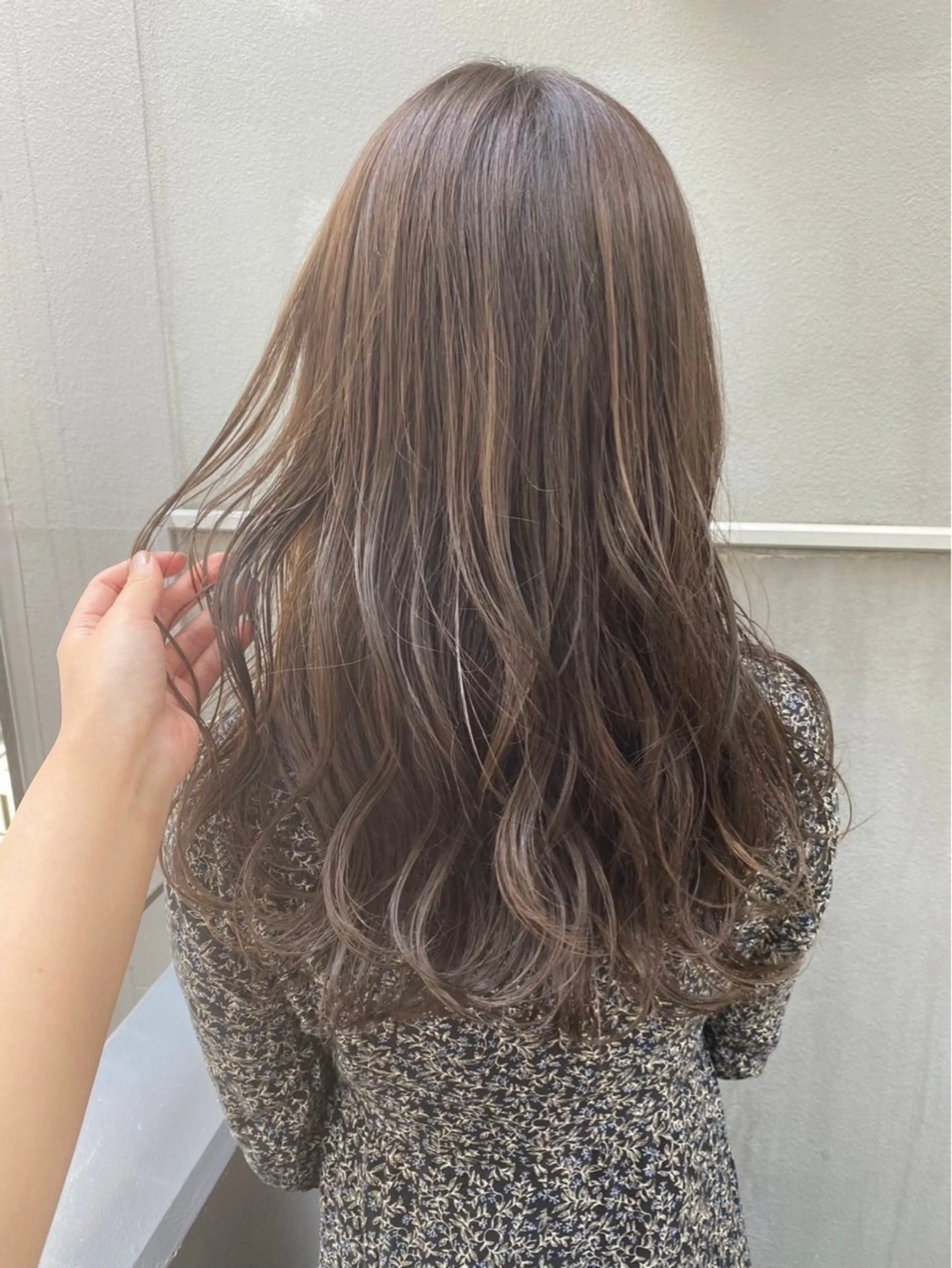 ロング カラー ヘアアレンジ ハイライトカラー ハイライト ヘアカラー saya 🧸 カット/縮毛矯正のヘアスタイル