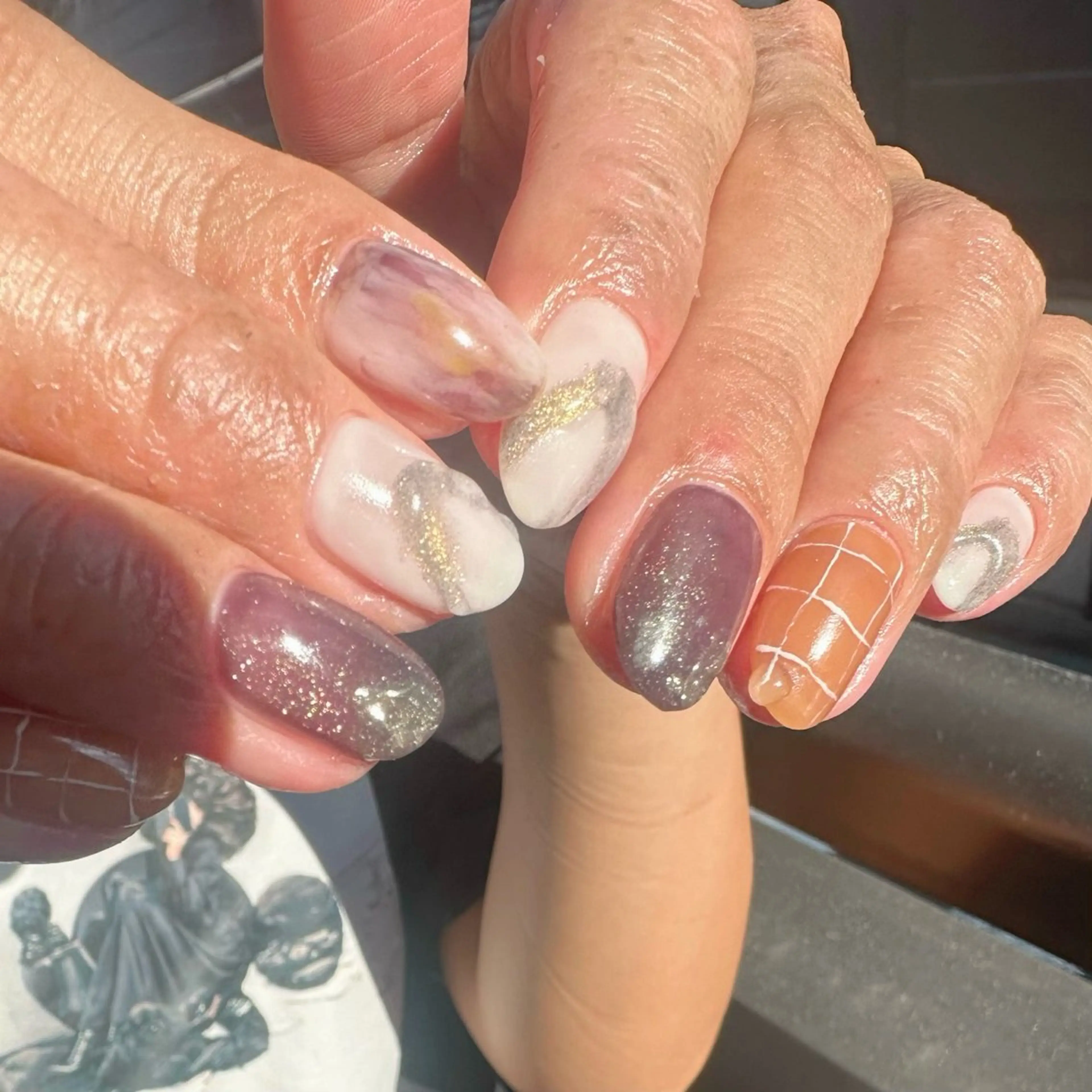 ネイル ブラウン 氷ネイル・うるうるネイル 韓国ネイル マグネットネイル 大理石ネイル(マーブル) 🪞KAPE NAIL 🪞のネイルデザイン