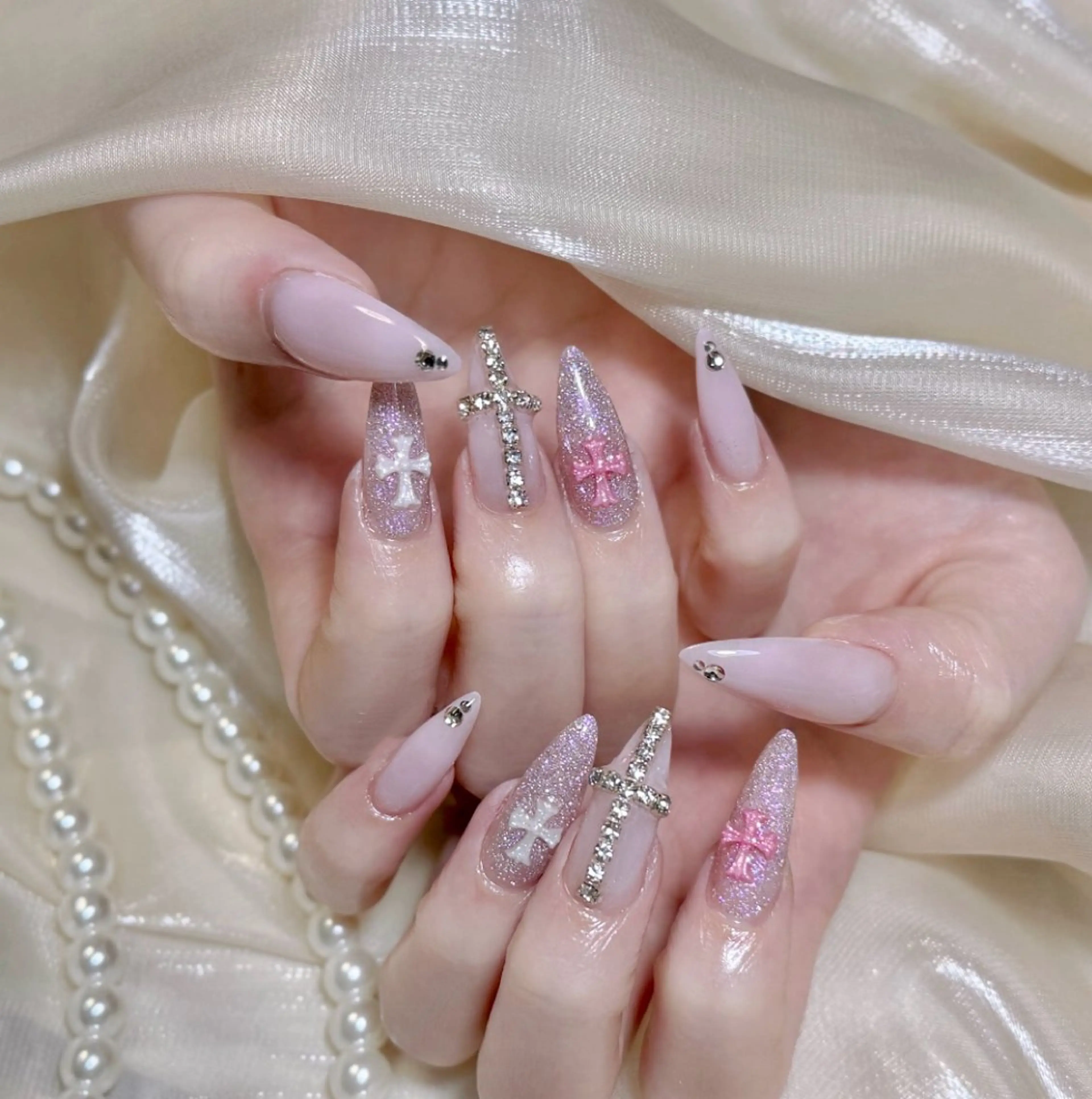 ネイル ENSalon 愛佳のネイルデザイン