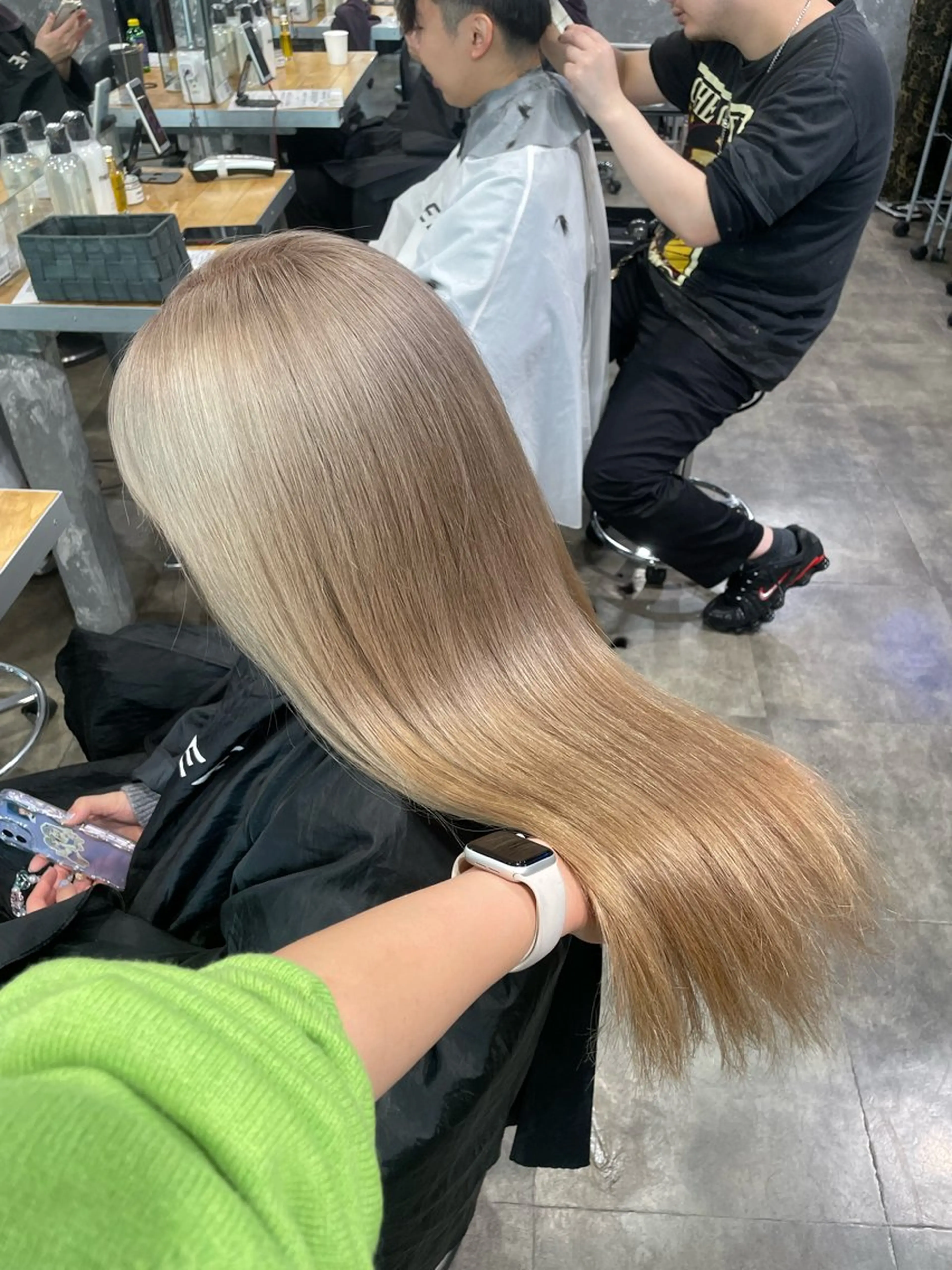 セミロング カラー ヘアカラー ハイトーン 横浜💞ミオのヘアスタイル