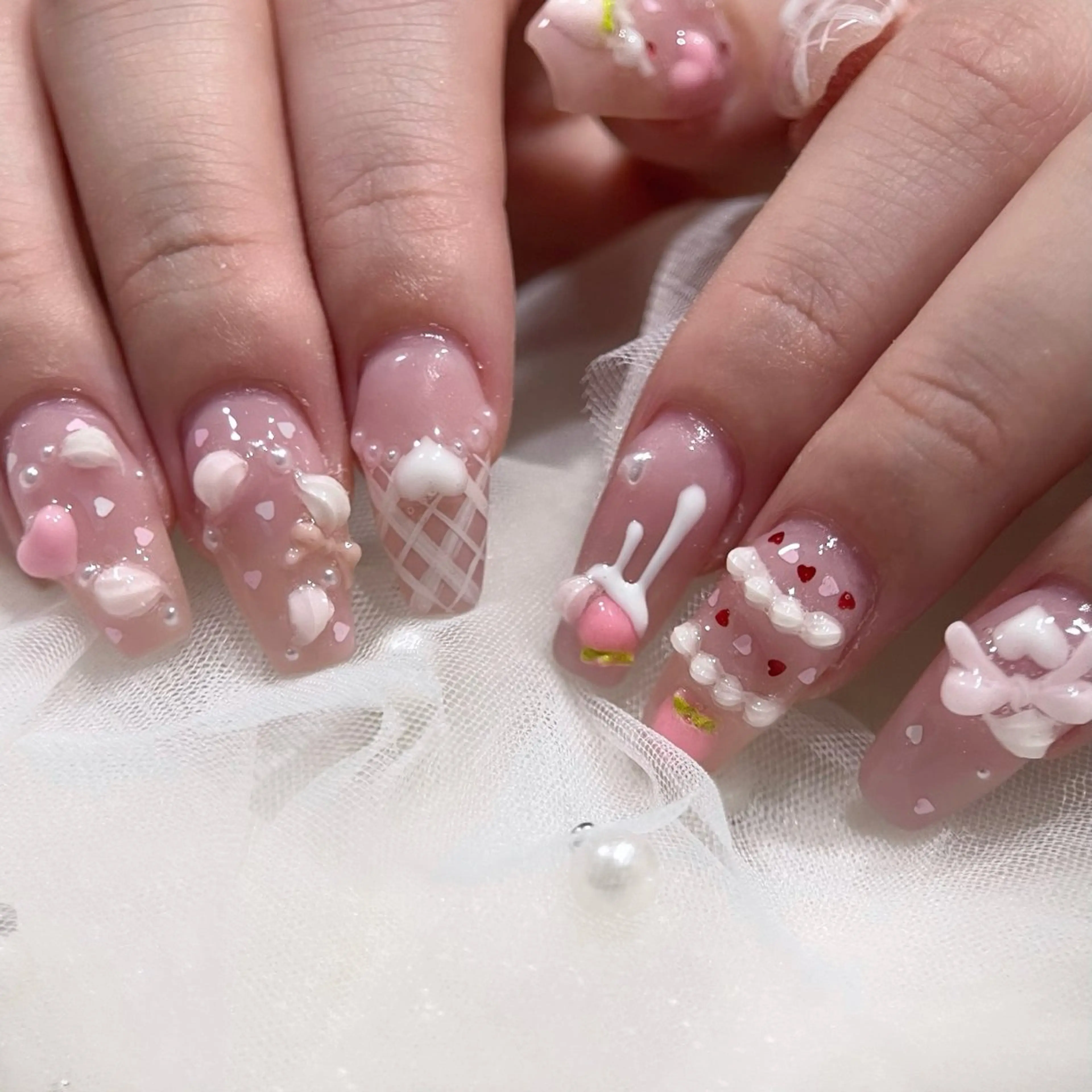 ネイル ハンドネイル 🧁fein. nana🩵のネイルデザイン