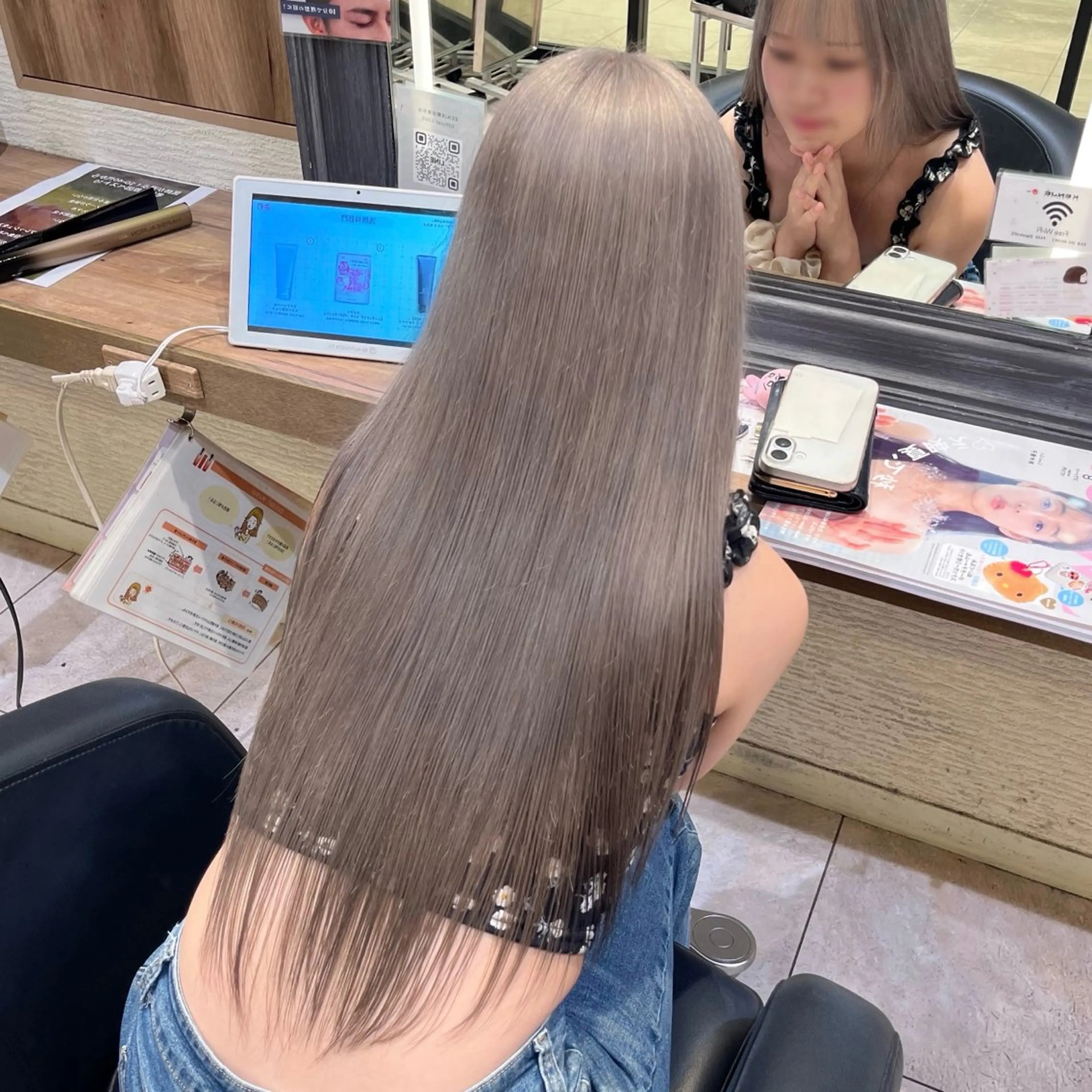 ロング カラー ヘアカラー EIGHTyokosuka所属・ハイトーン 🦋🎶LENのヘアスタイル