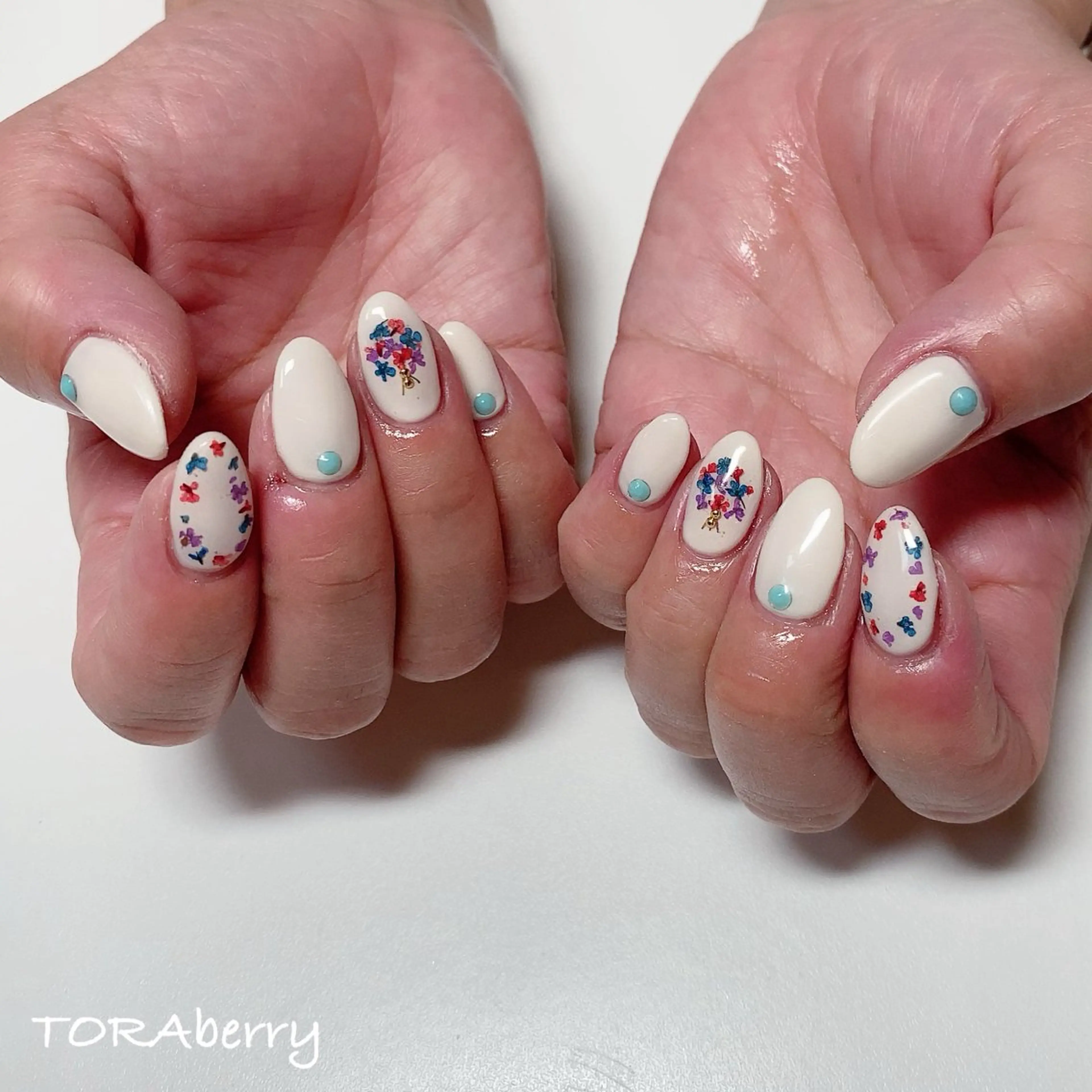 ネイル ハンドネイル ネイリスト なつみのネイルデザイン