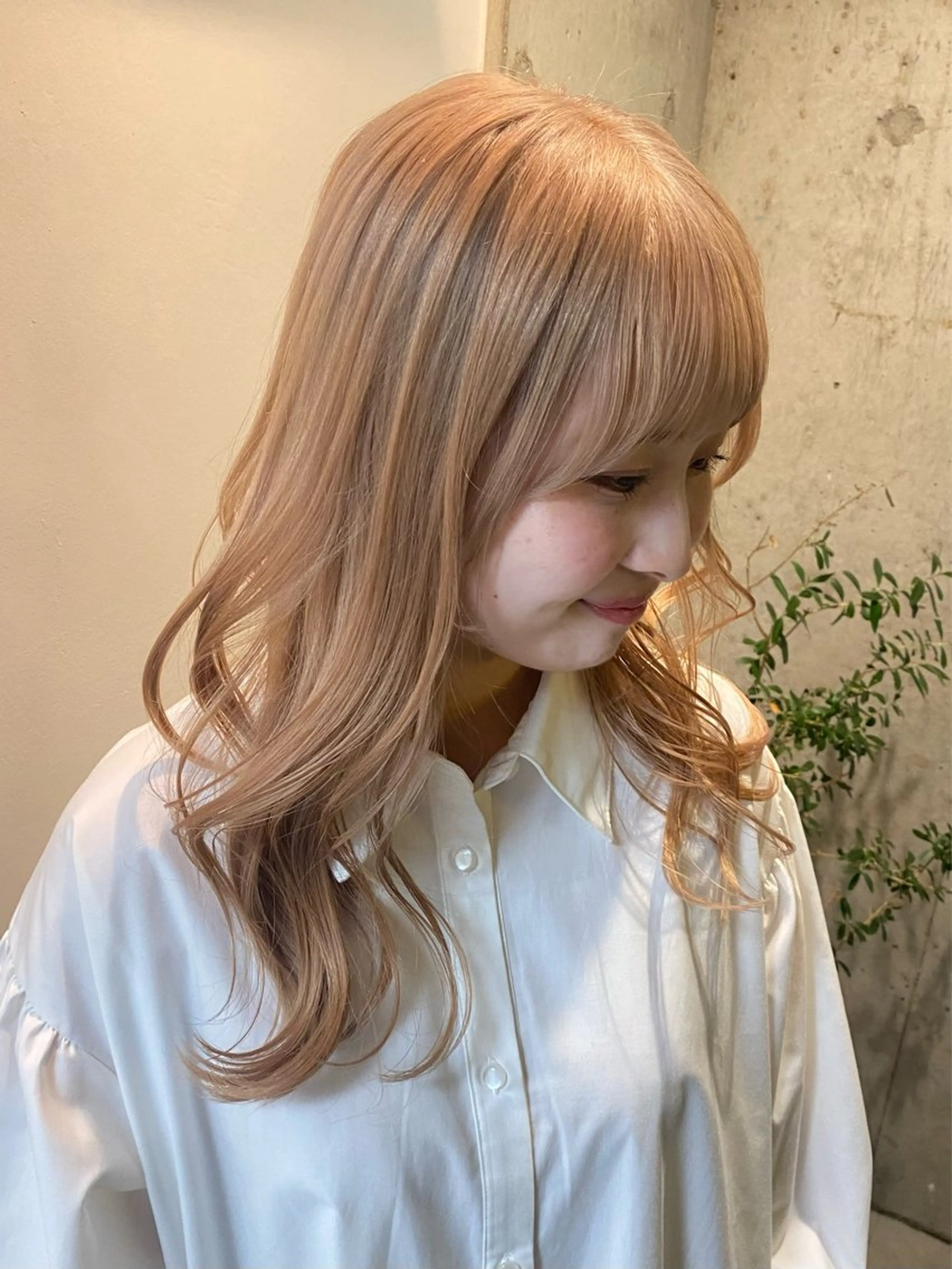 ロング カラー ベージュカラー ミルクティーベージュ ヘアカラー トリートメント ヘアセット ベージュカラー🐏 🤎塚原優芽のヘアスタイル