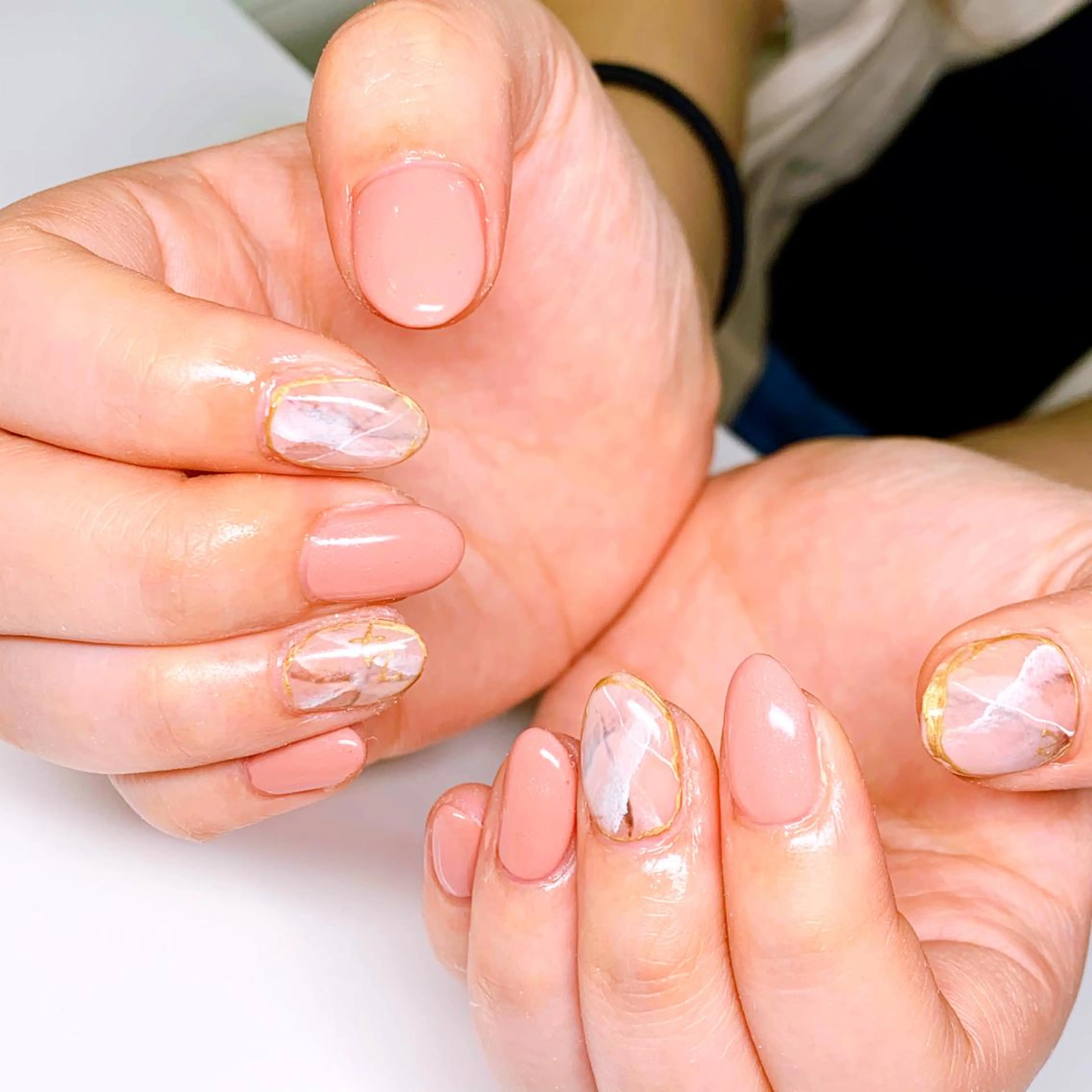 ネイル 大理石ネイル(マーブル) 【カメレオン】 上村 祥子のヘアスタイル