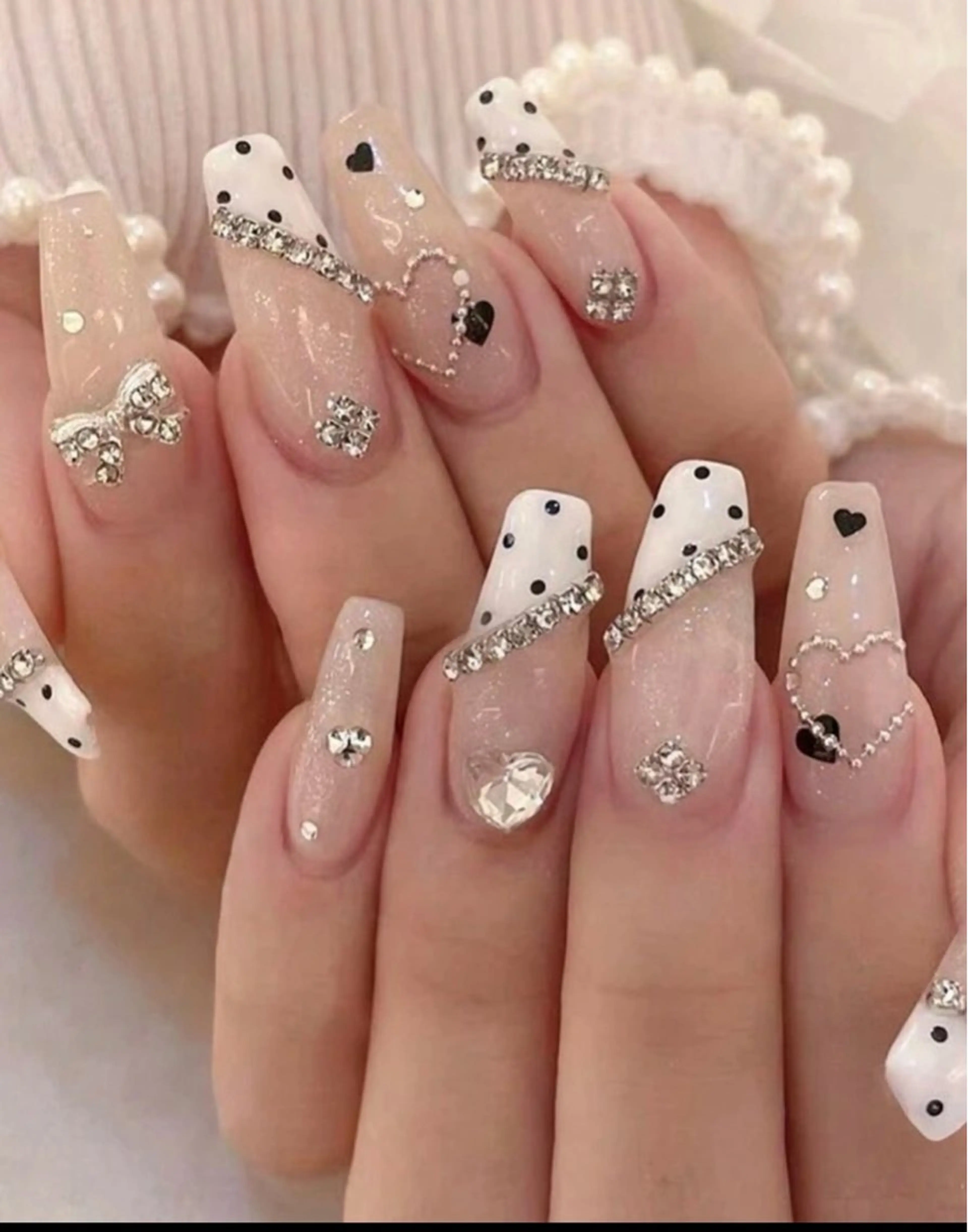 ネイル ハンドネイル ハンドケア モナ& あきのネイルデザイン