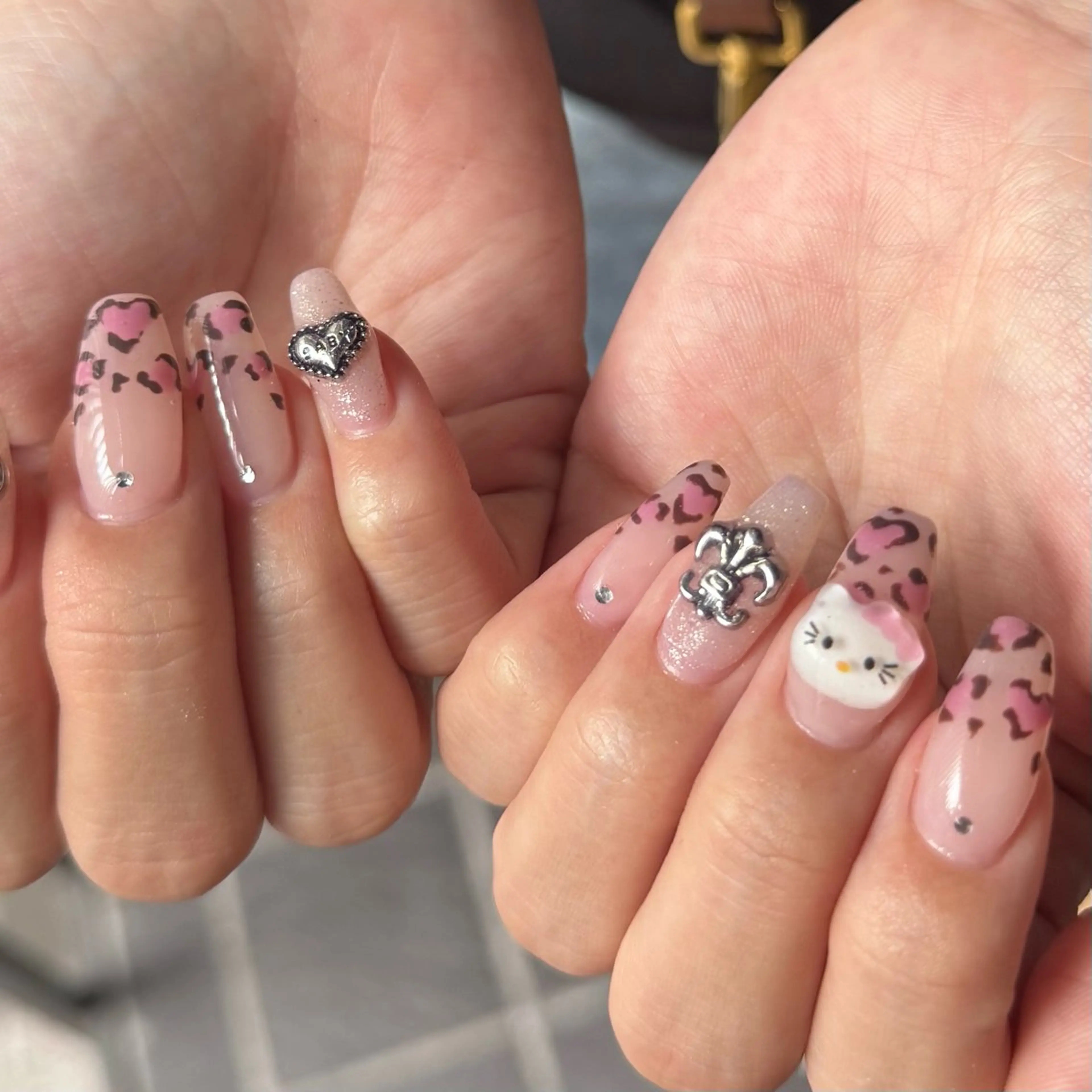 セミロング 小川 柚香のネイルデザイン