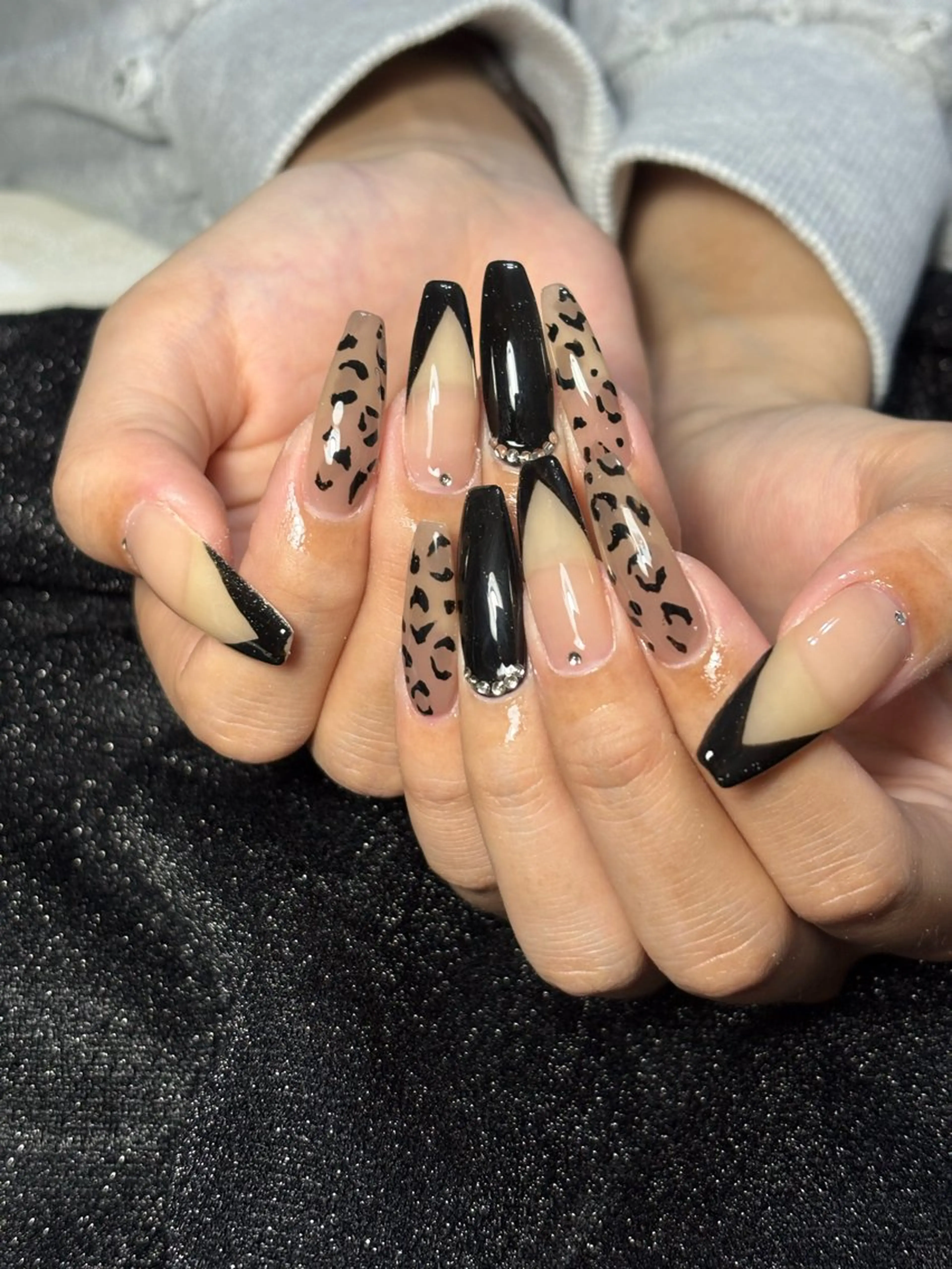 ネイル ハンドネイル フットネイル ✴︎ Delightのネイルデザイン