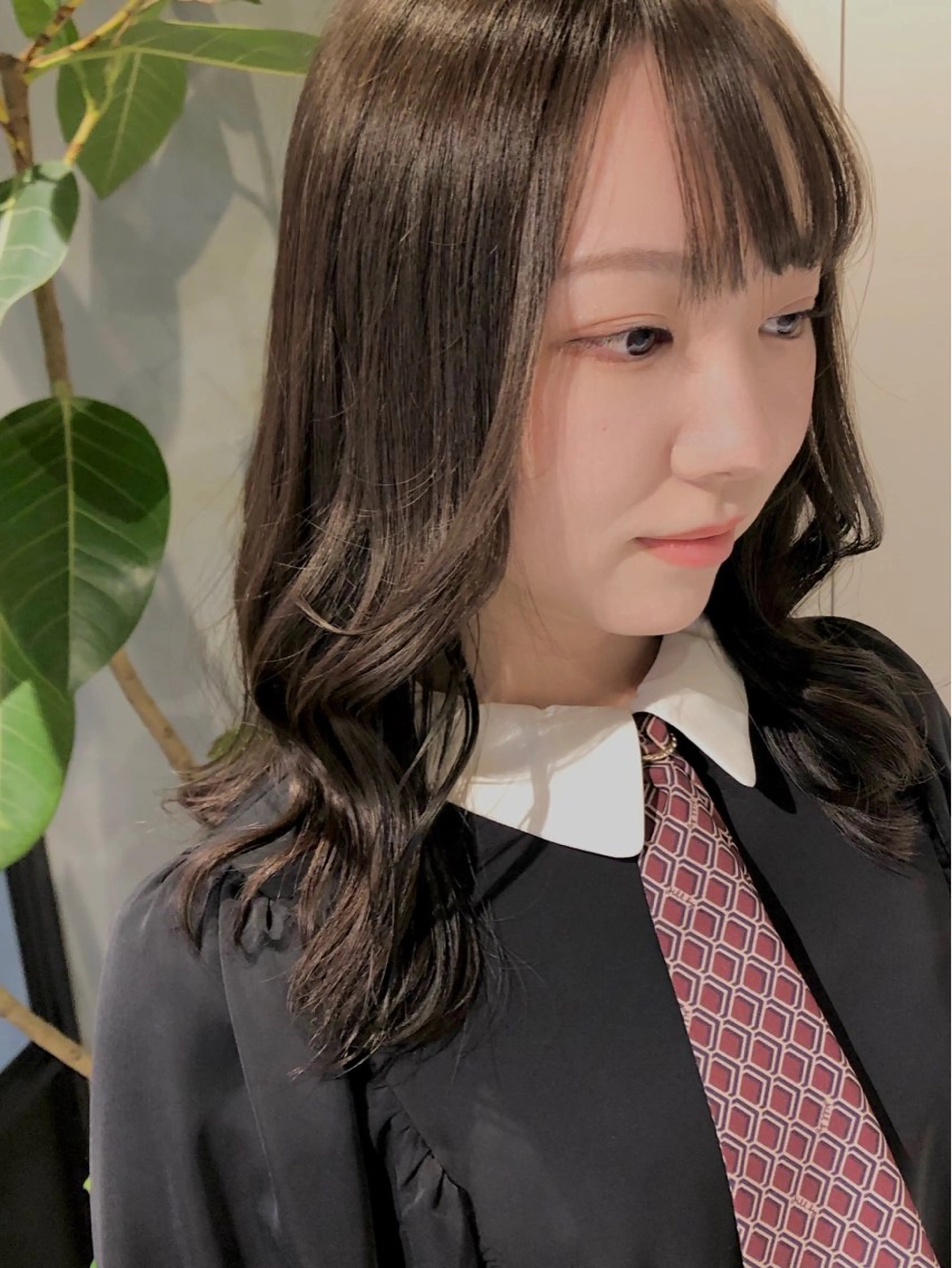 ロング カラー パーマ ヘアアレンジ ロングレイヤー くびれヘア 顔まわりレイヤー 韓国風ヘア くびれレイヤー ショートヘア原宿 fifth コシのヘアスタイル