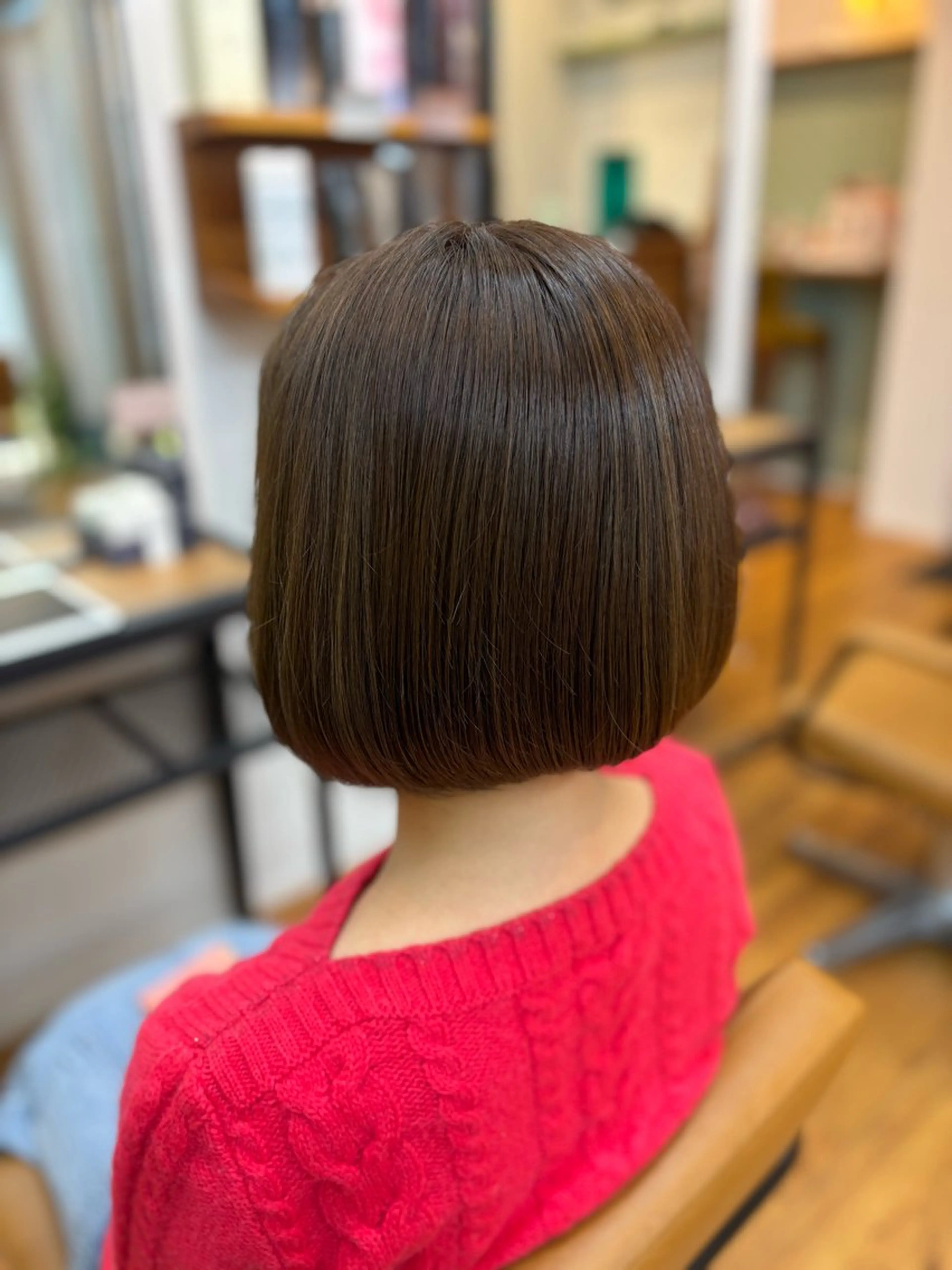 ショート カネコ ナナミのヘアスタイル
